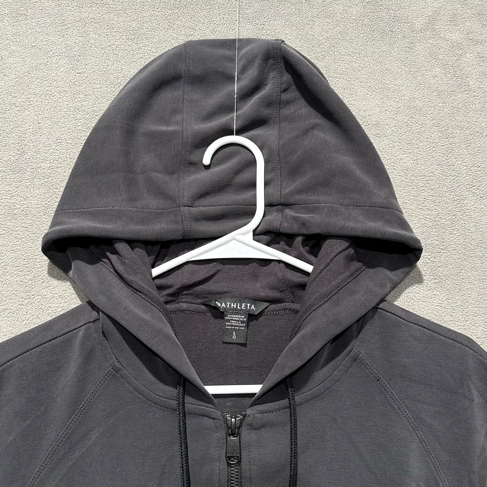 Athleta Athleta Seasoft Hoodie L Gray Full Zip Logo Pockets Women Regular Size XS-XL Size L / US 10 / IT 46 - 3 Thumbnail