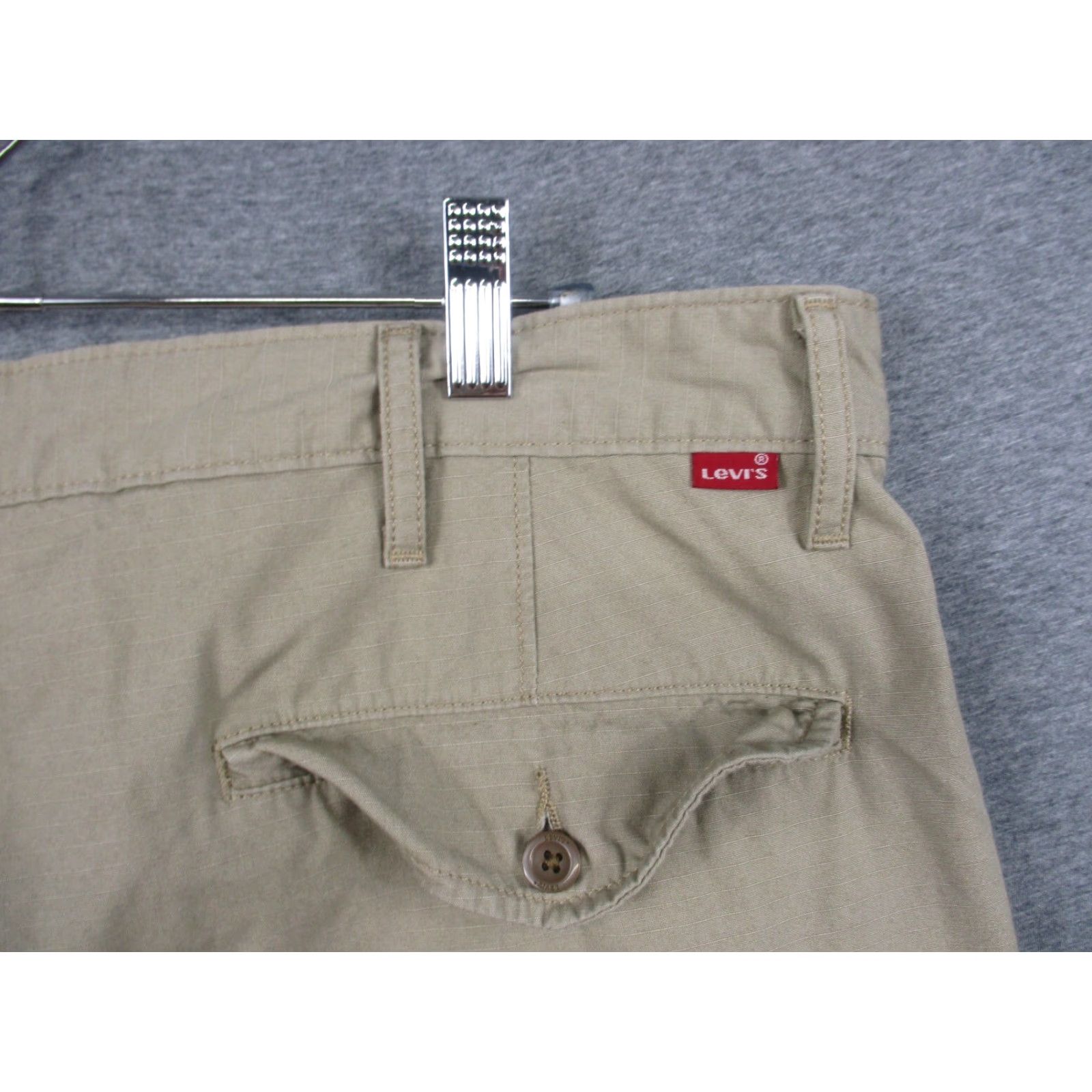 Levi's Levi's Cargo Shorts Men's 36 Khaki Cotton 10" Inseam Outdoor Hiking Size US 36 / EU 52 - 6 Thumbnail