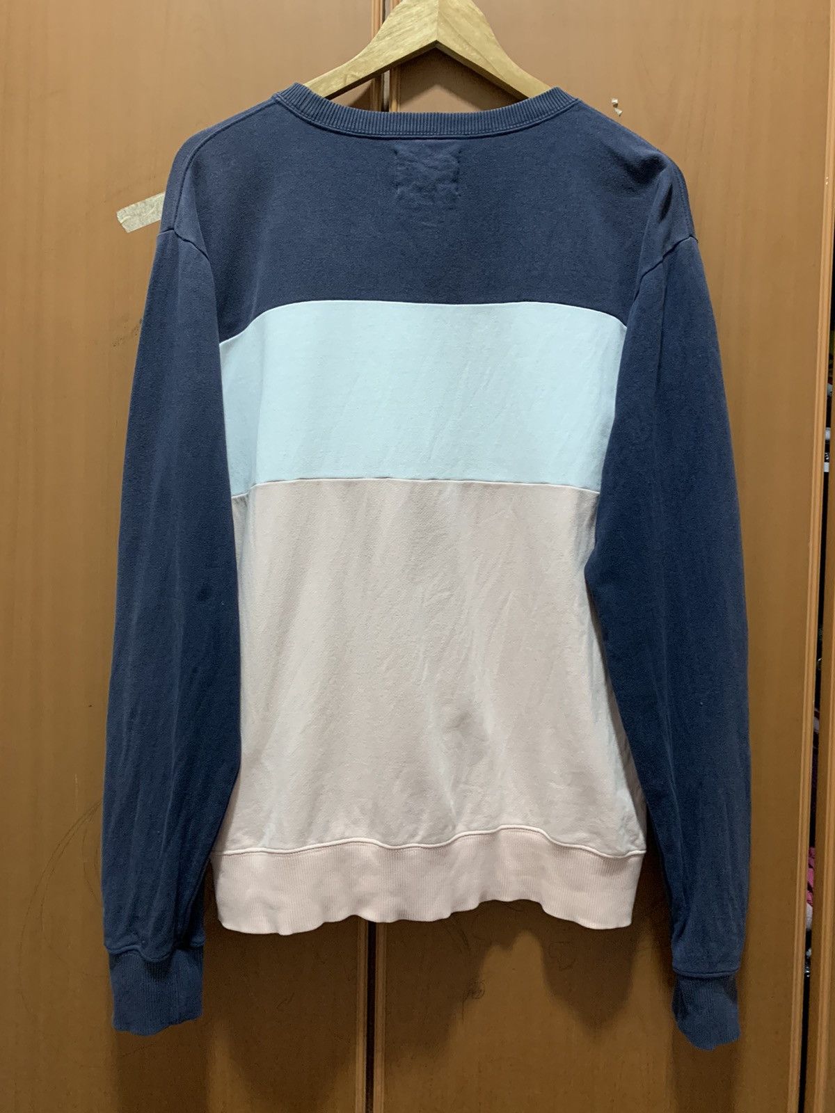 Champion Y2K Champion Sweatshirt Medium Size Size US M / EU 48-50 / 2 - 9 Thumbnail