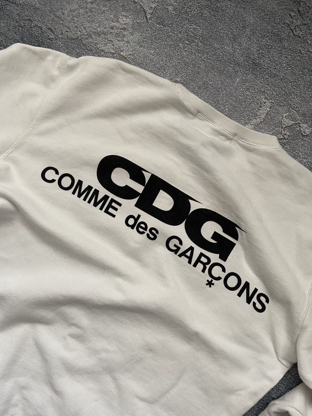Comme des Garcons Comme des Garçons CDG Logo Sweatshirt Crewneck Size US M / EU 48-50 / 2 - 3 Thumbnail