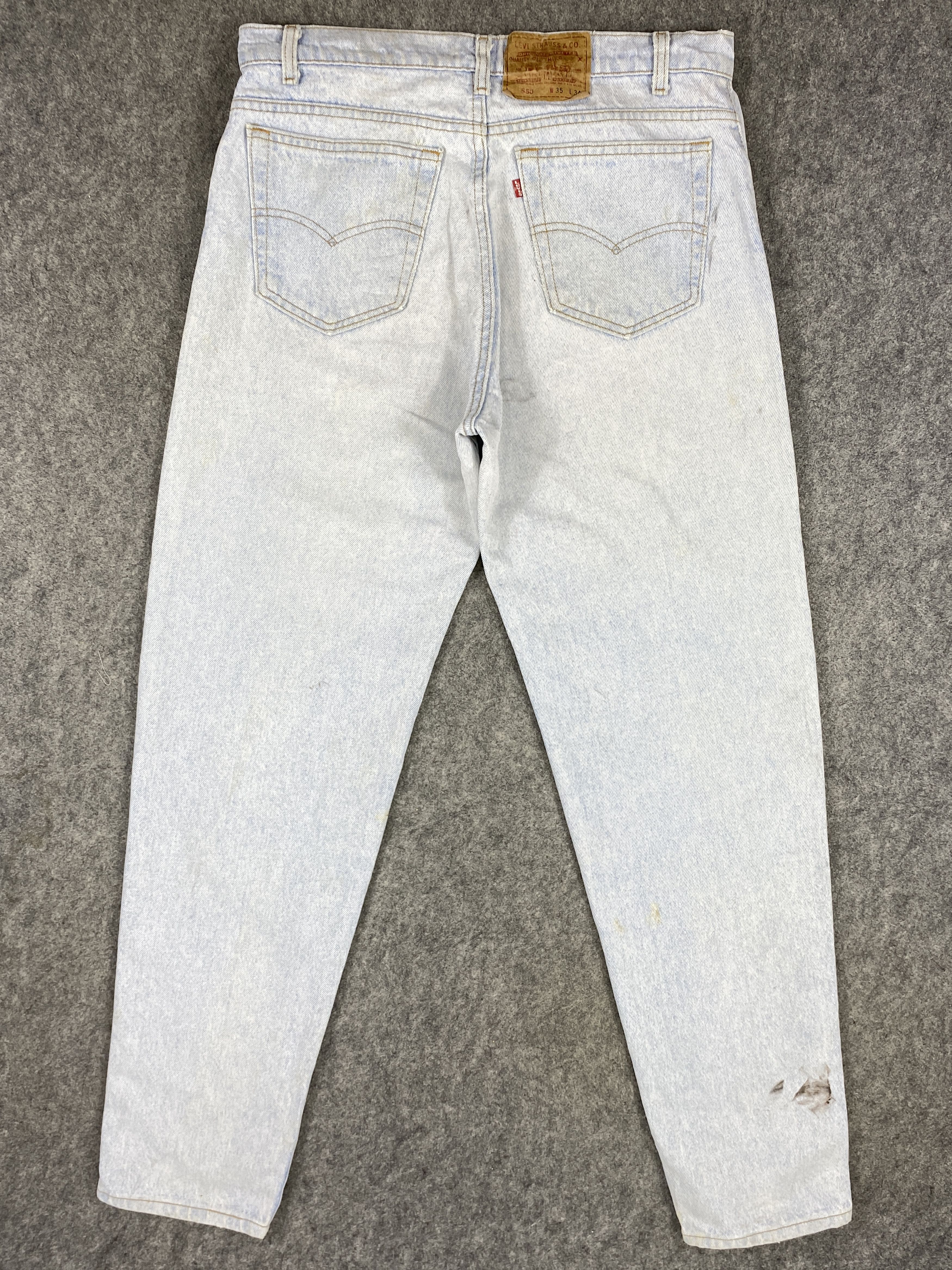 Levi's 90's Light Wash Vintage Levi's 550 USA 35x34 Denim -JN1826 Size US 35 - 2 Thumbnail