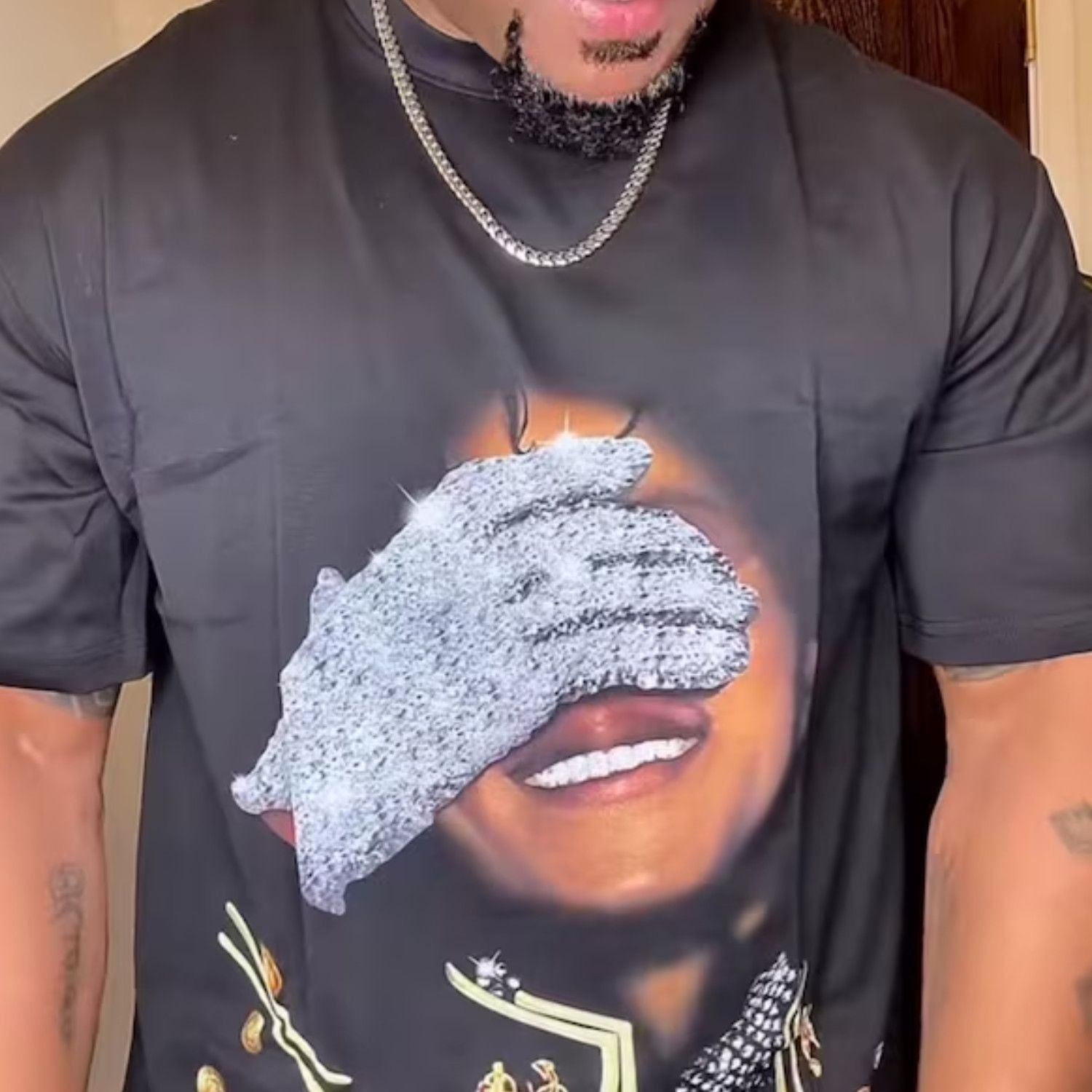 Japanese Brand MJ Glove Streetwear Tee Shirt, Unisex Y2K Shirts Size US L / EU 52-54 / 3 - 3 Thumbnail
