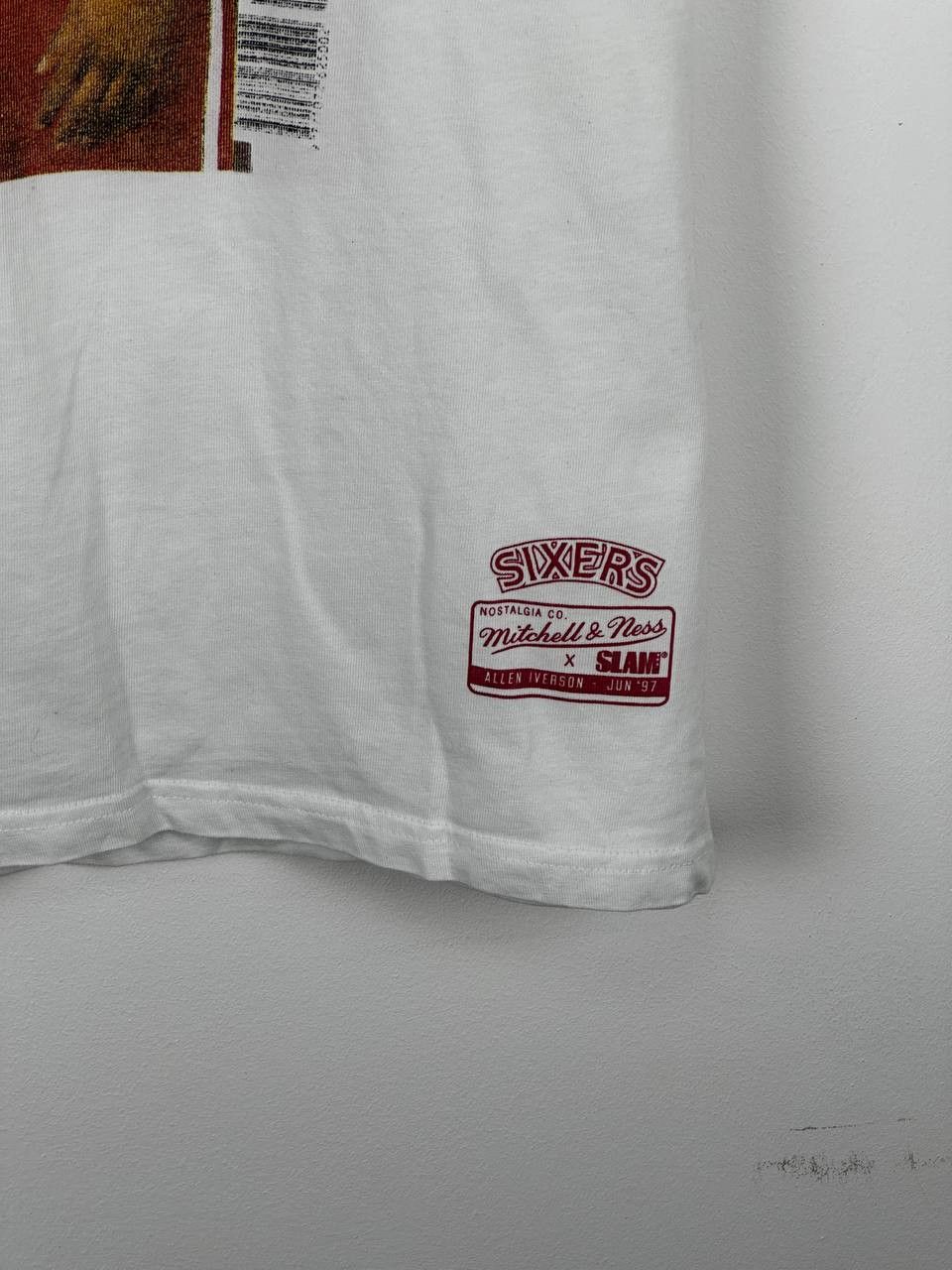 Mitchell & Ness × NBA Mitchell Ness Allen Iverson Slam Cover T Shirt Size US L / EU 52-54 / 3 - 5 Thumbnail