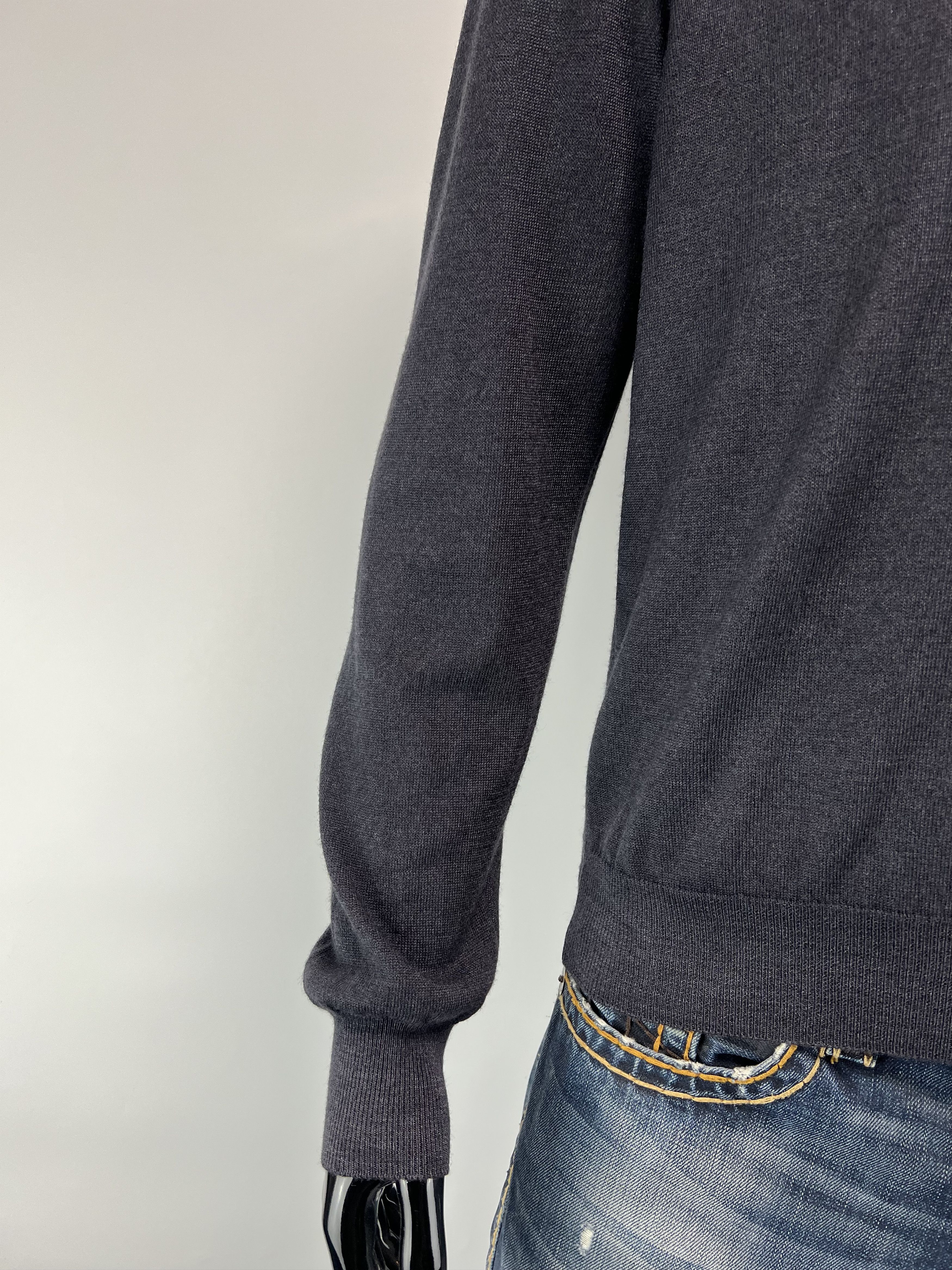Gran Sasso Gran Sasso Vintage 100% Virgin Wool V-Neck Sweater Size 48 Size US M / EU 48-50 / 2 - 6 Thumbnail