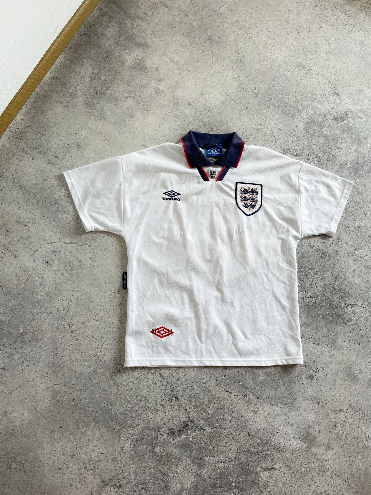 Umbro Vintage Umbro England 1993-1995 Home Soccer Player 10# Platt Size US M / EU 48-50 / 2 - 1 Thumbnail
