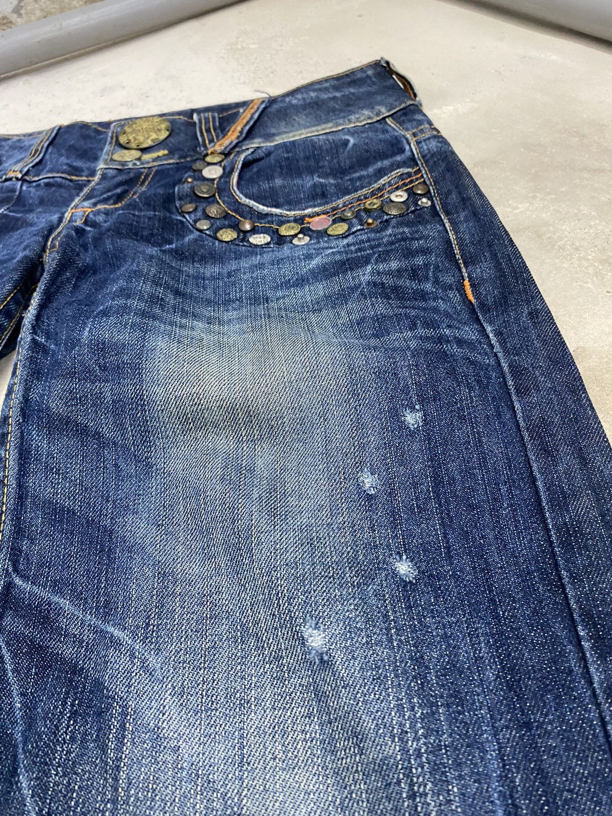 Japanese Brand × Le Grande Bleu (L.G.B.) × Tornado Mart Flare Red Pepper Denim Unique Embellished Pocket Mud Washed Size US 28 / EU 44 - 11 Thumbnail