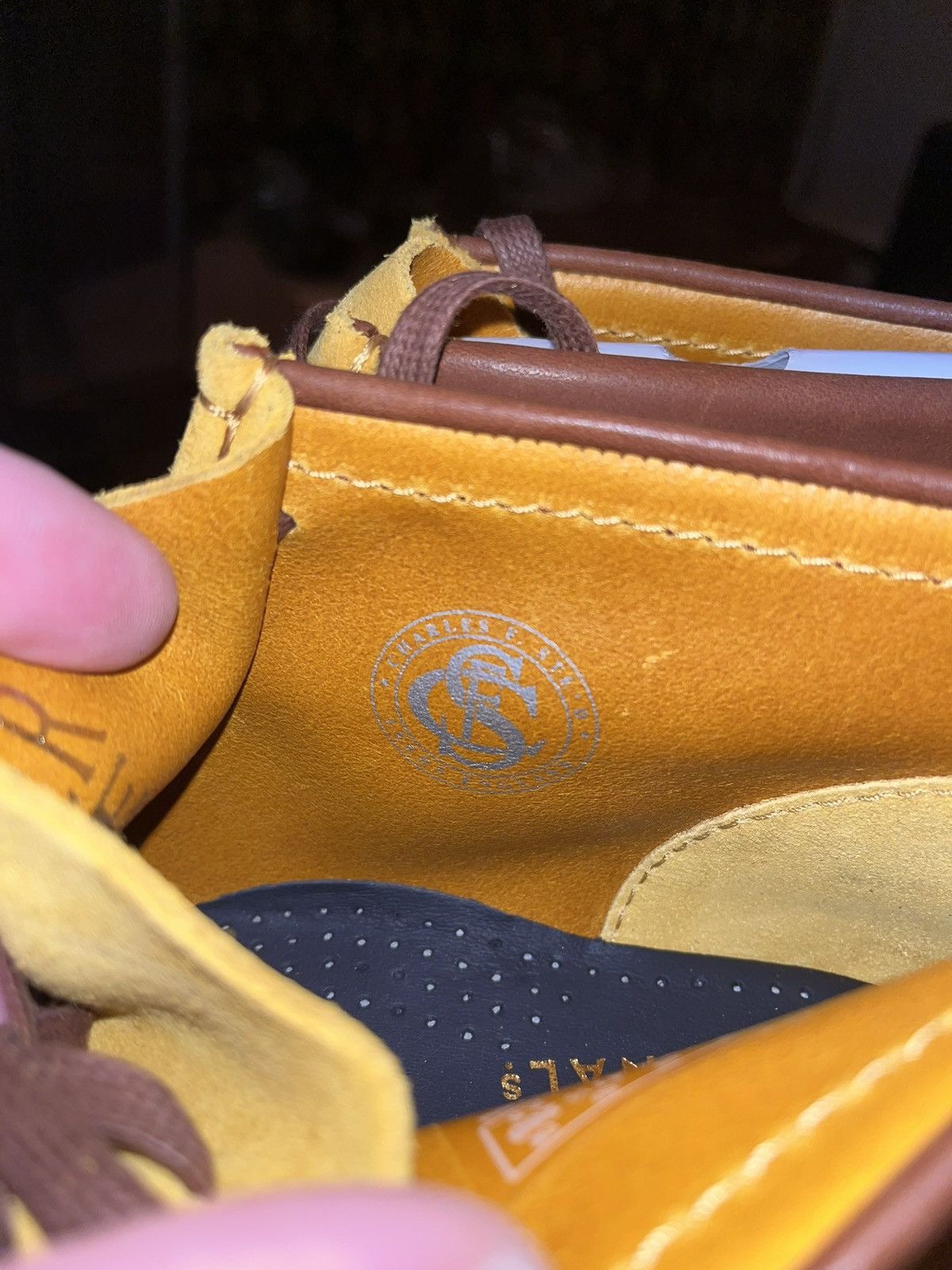 Clarks × Wu-Tang Clan Clarks Wallabees Wu-tang 36Chambers Anni Yellow. Pre-release Size US 8.5 / EU 41-42 - 8 Thumbnail