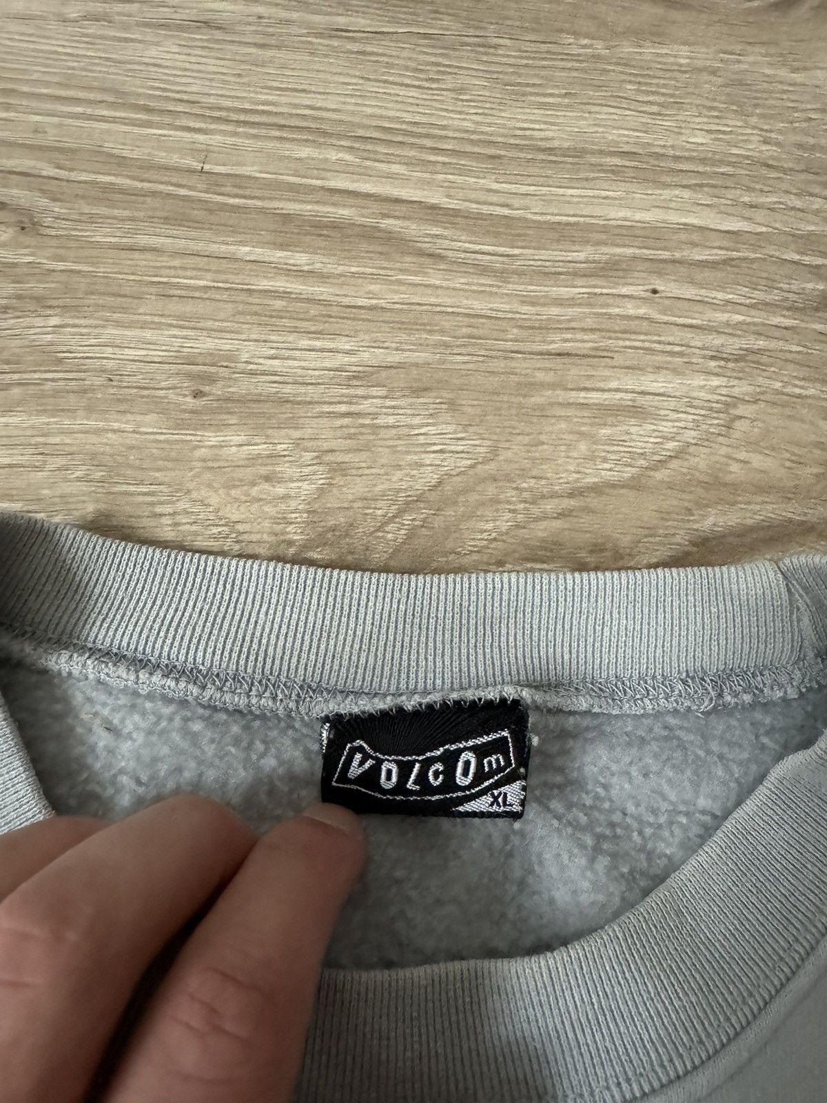 Volcom Vintage 90s Volcom Surf Skateboarding Big Logo Sweatshirt Size US XL / EU 56 / 4 - 7 Thumbnail