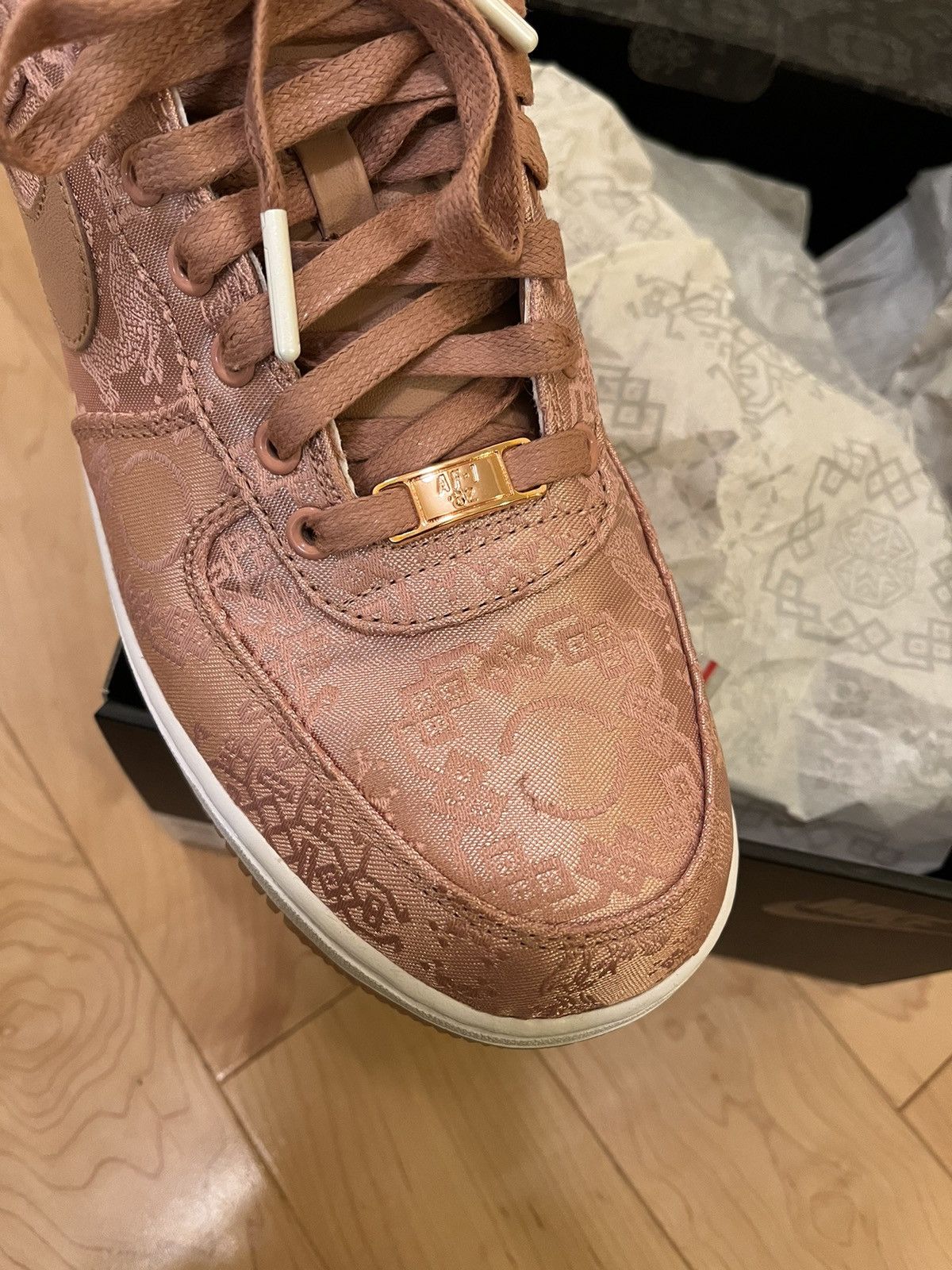 CLOT × Nike Nike Air Force 1 Clot AF1 Rose Gold Silk US 9.5 Size US 10 / EU 43 - 9 Thumbnail