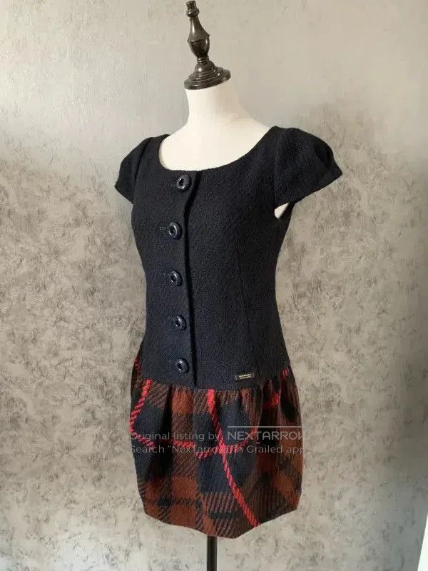 Burberry Colorblock Wool Short Sleeve Dress.