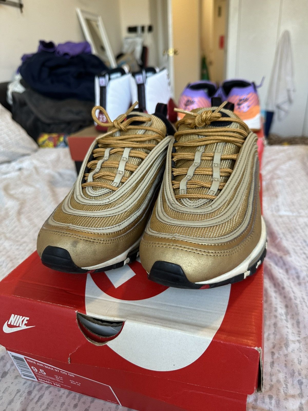 Nike AIR MAX 97 METALLIC GOLD 2017 Size US 9.5 / EU 42-43 - 1 Thumbnail