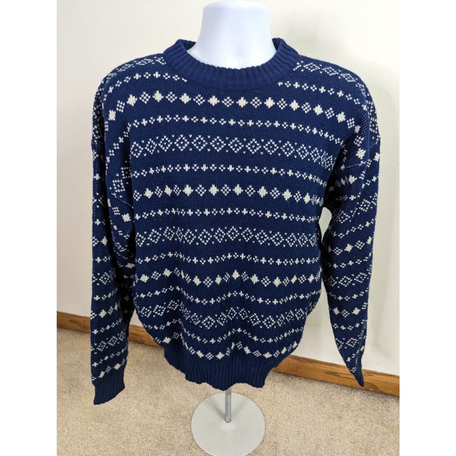 Vintage VINTAGE The Men's Store Sweater Shirt Mens Medium Blue Fair Isle Crewneck Pullover S11 Size US M / EU 48-50 / 2 - 2 Thumbnail