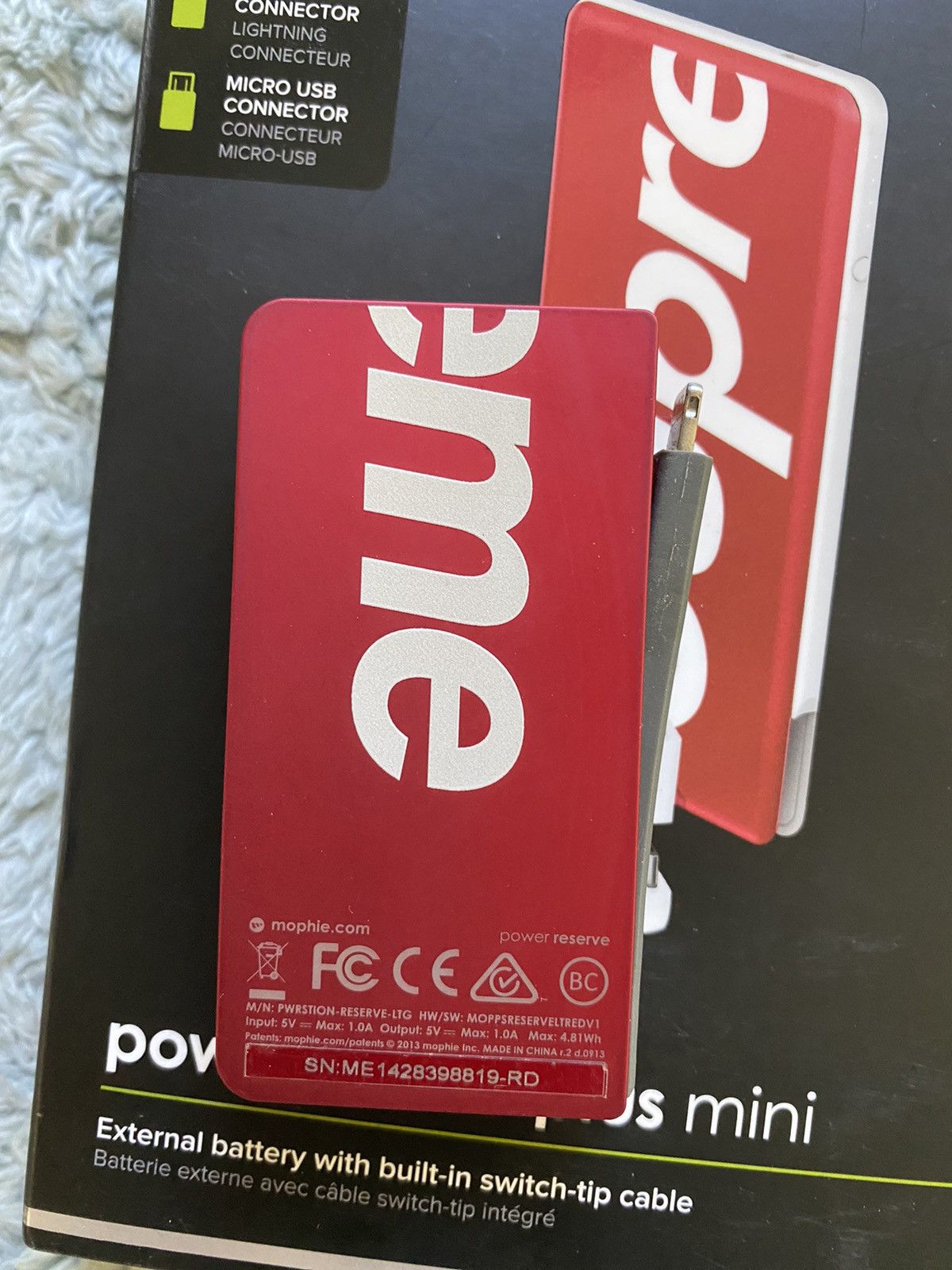 Supreme Supreme X Mophie power station mini charger and keychain Size ONE SIZE - 3 Thumbnail