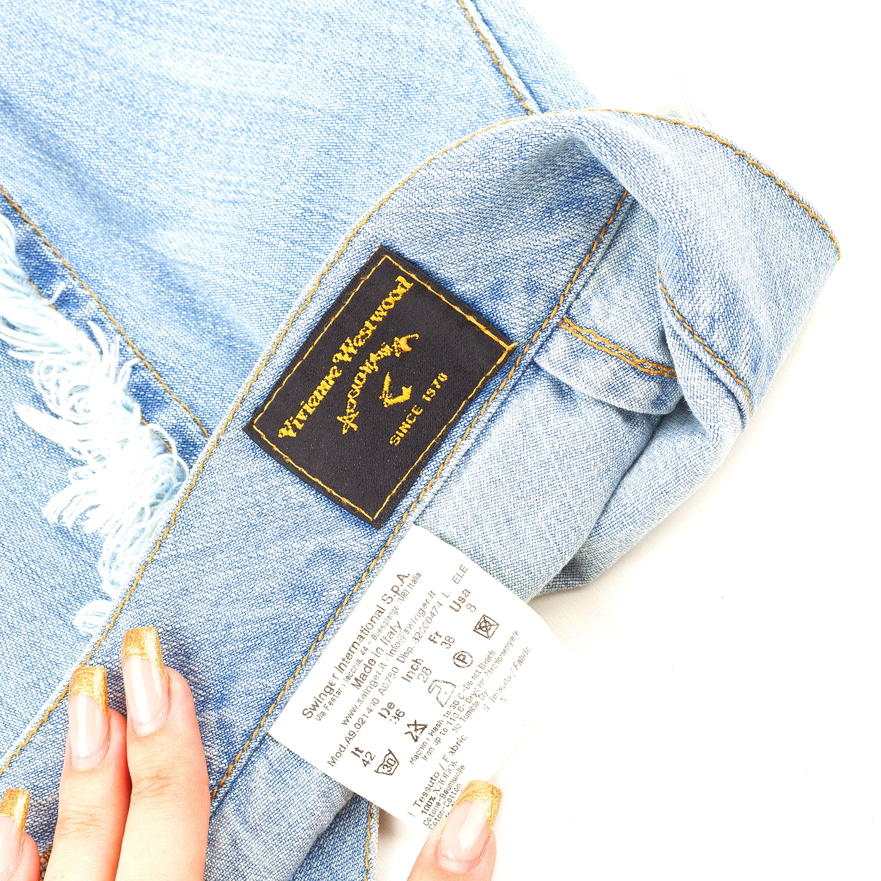 Vivienne Westwood Vivienne Westwood Anglomania Distressed Vintage Denim Skirt Size 27" / US 4 / IT 40 - 5 Thumbnail