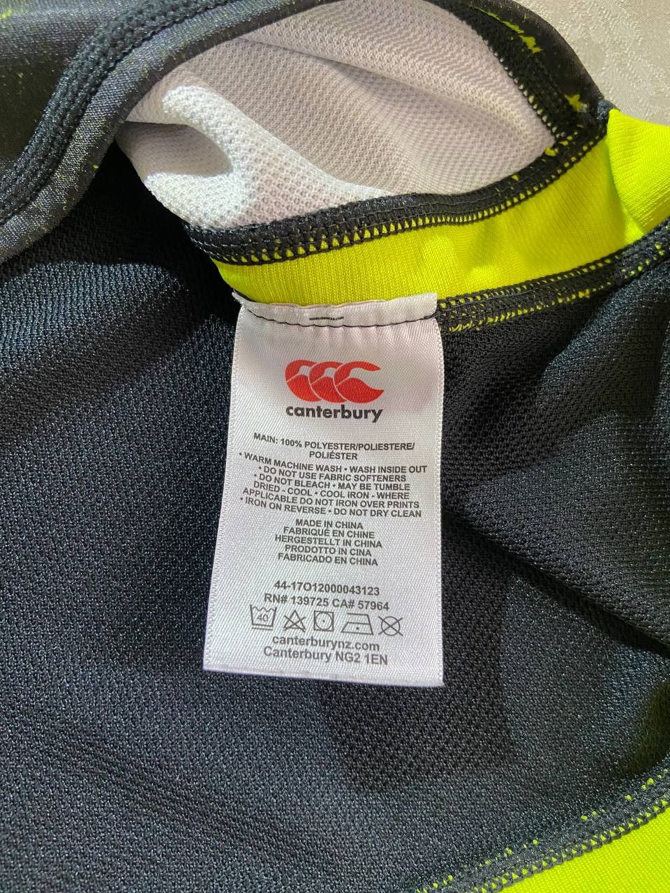 Canterbury of New Zealand × Vintage IRFU Ireland Rugby Jersey SIZE M Size US M / EU 48-50 / 2 - 9 Thumbnail