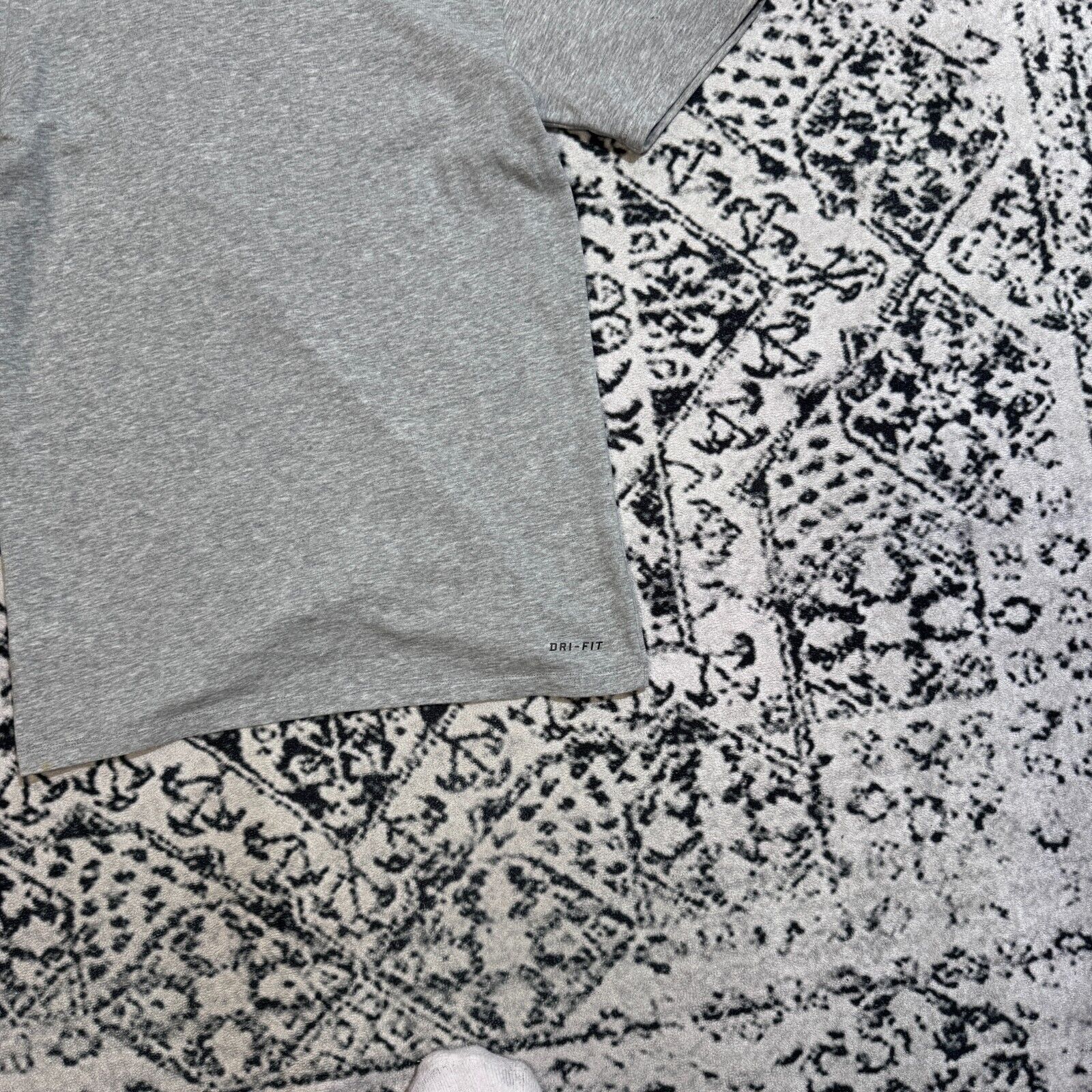 Nike × Vintage Vintage Nike Gray Cotton T-Shirt Size S Y2k 90s Pocket Tee Size US S / EU 44-46 / 1 - 9 Thumbnail