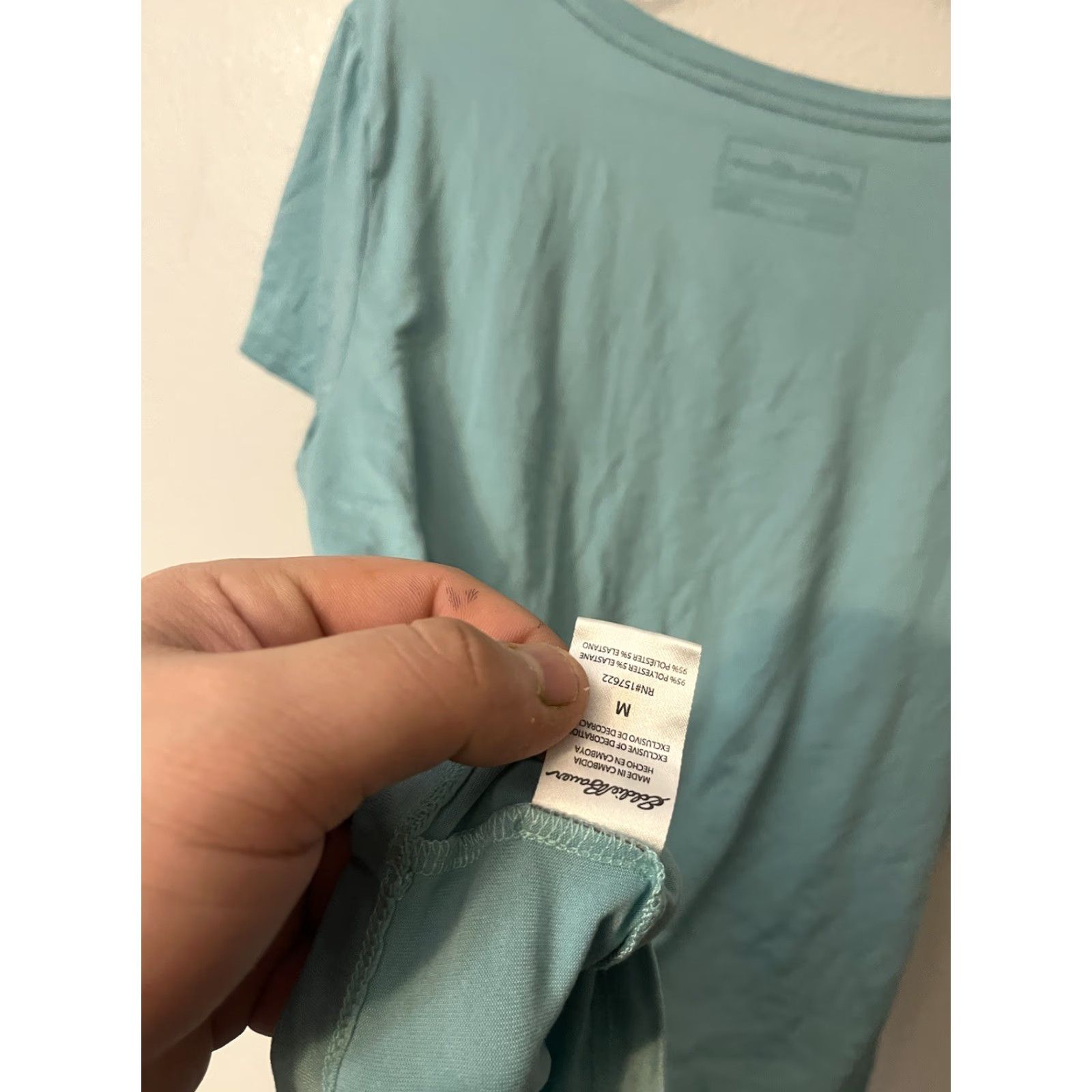 Eddie Bauer Eddie Bauer T-Shirt Women's M Blue Short Sleeve V-Neck Polyester Blend Size M / US 6-8 / IT 42-44 - 4 Thumbnail