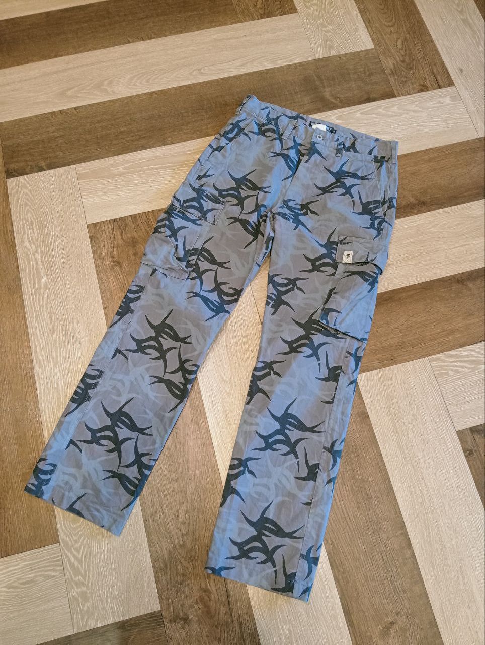 Japanese Brand VINTAGE SKULLSHIT JAPAN TRIBAL CAMO CARGO PANTS Size US 29 - 2 Thumbnail