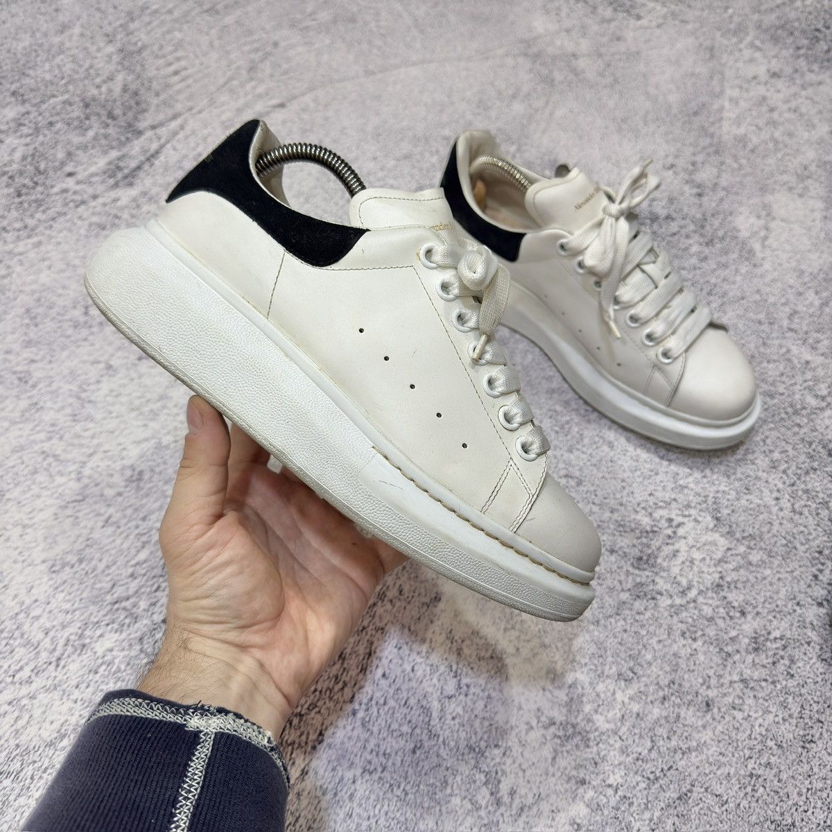 Alexander McQueen Alexander McQueen Womens White Sneakers US9.5 UK6 EU39.5 Size US 9.5 / IT 39.5 - 4 Thumbnail