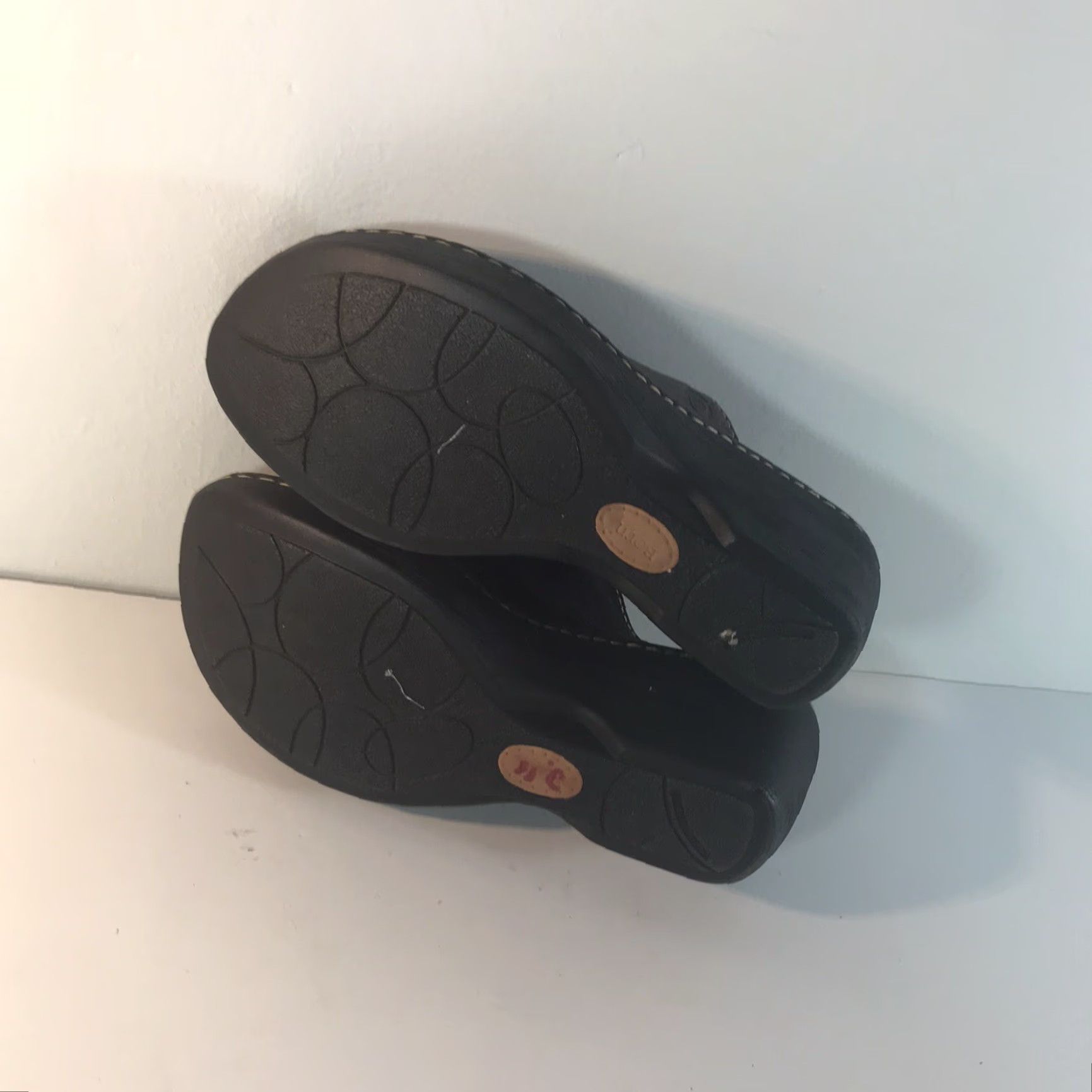 Born VINTAGE Born Women's Leather Wedges Size 6 Open Toe Mid Heel Casual Summer Size US 6 / IT 36 - 5 Thumbnail