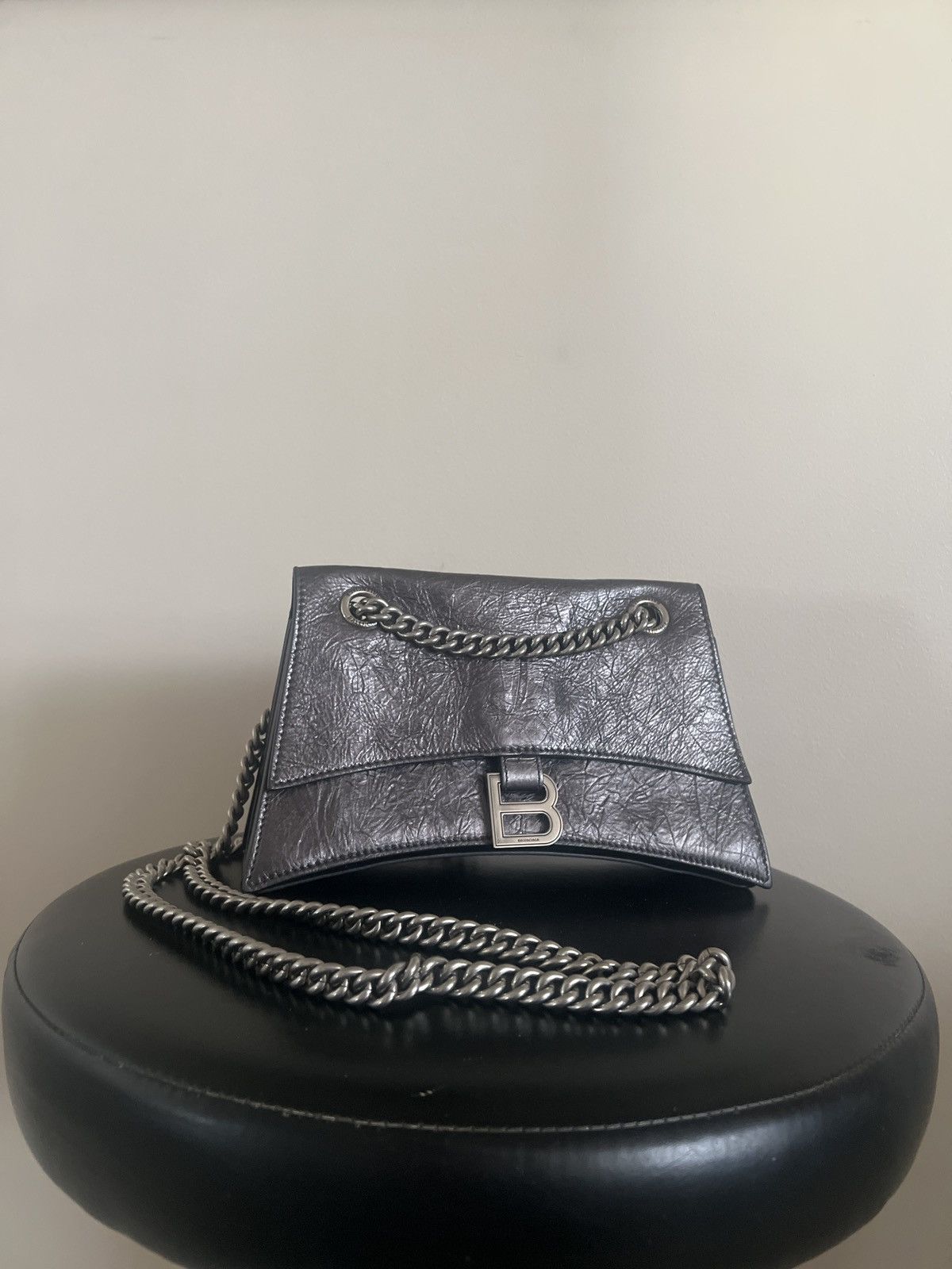 Balenciaga Balenciaga Crush Logo Plaque Chain Shoulder Bag Size ONE SIZE - 1 Thumbnail