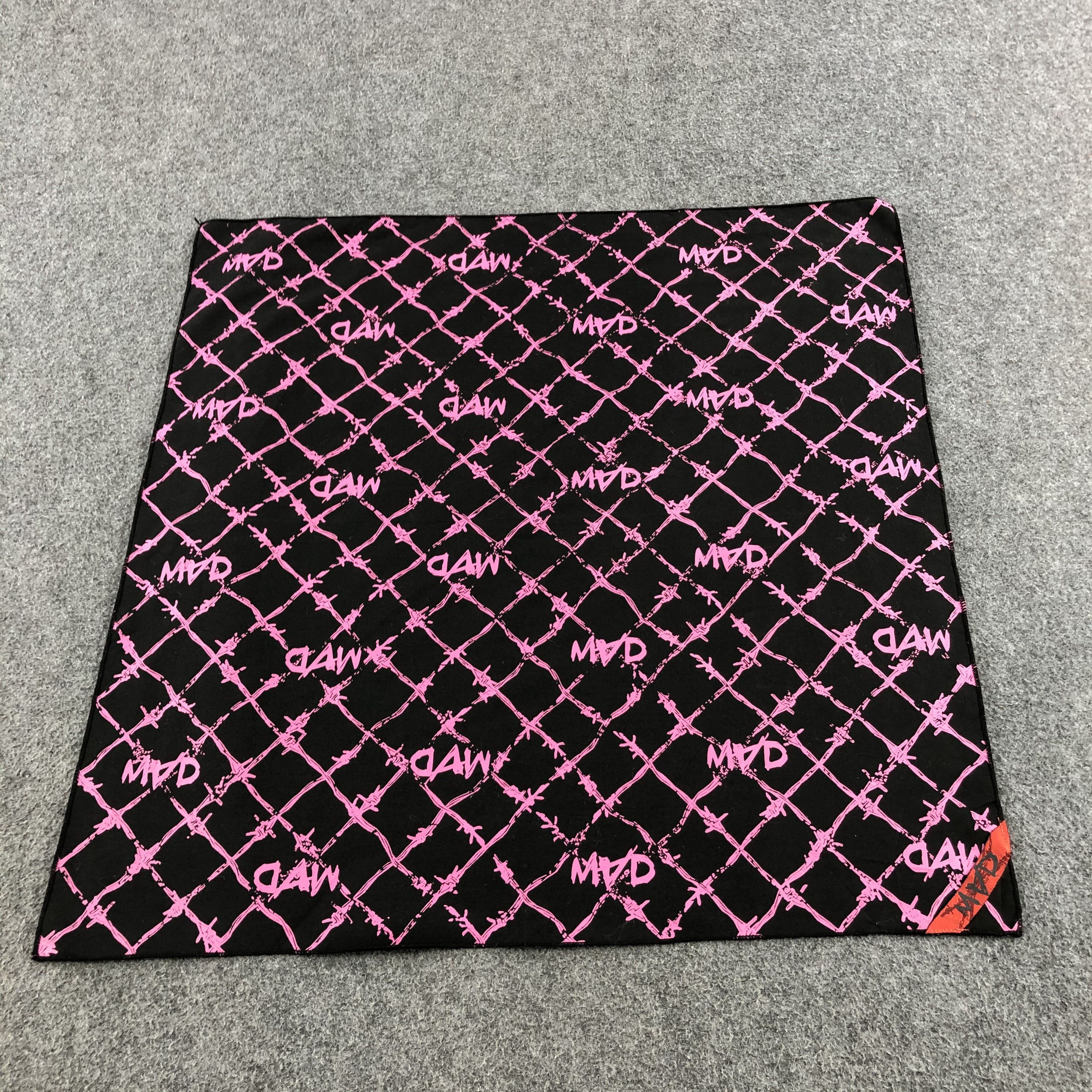 Vintage MAD Handkerchief Neckerchief Bandana H1356 Size ONE SIZE - 2 Thumbnail