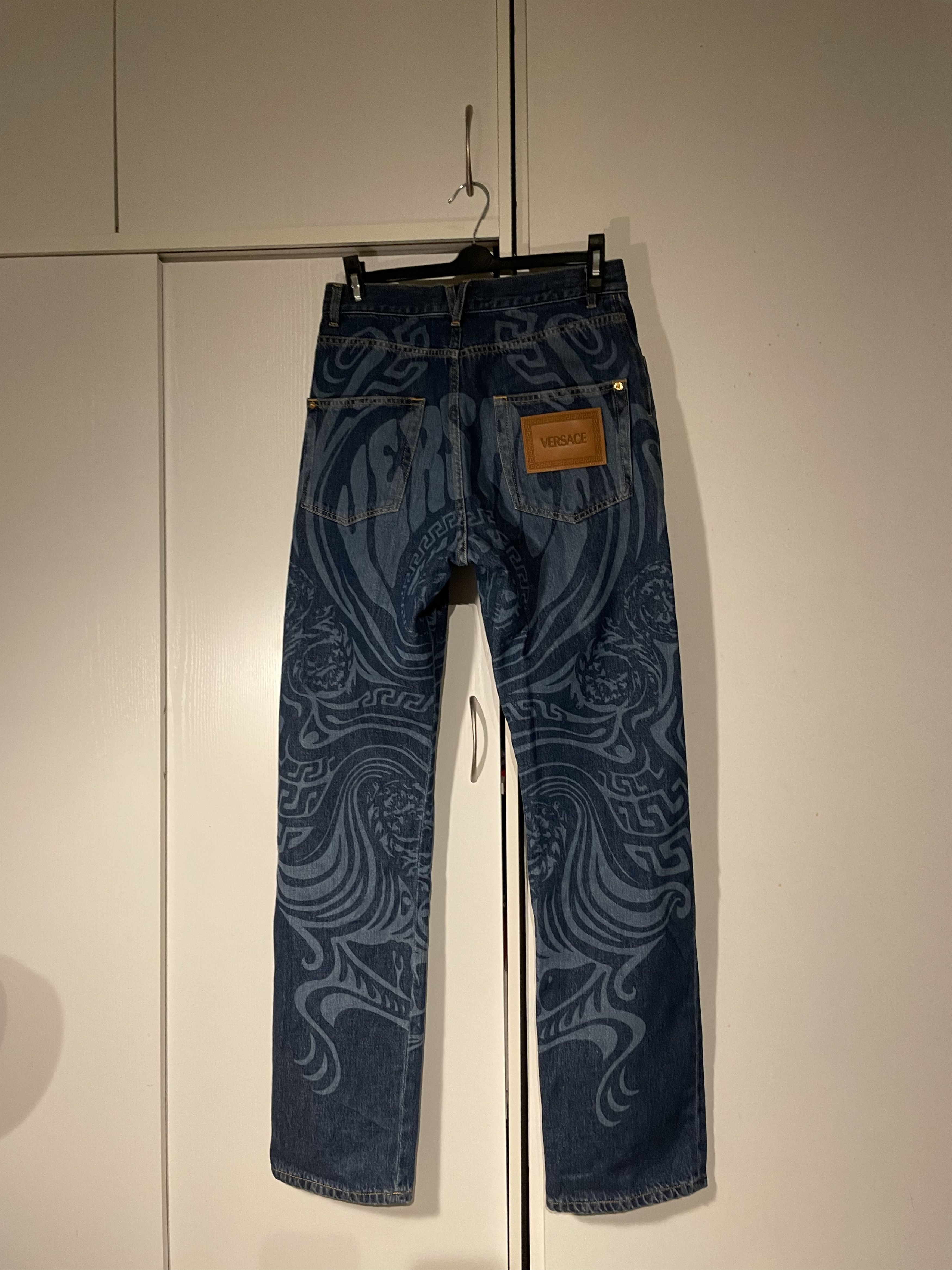 Versace Versace laser printed jeans Size US 30 / EU 46 - 2 Thumbnail