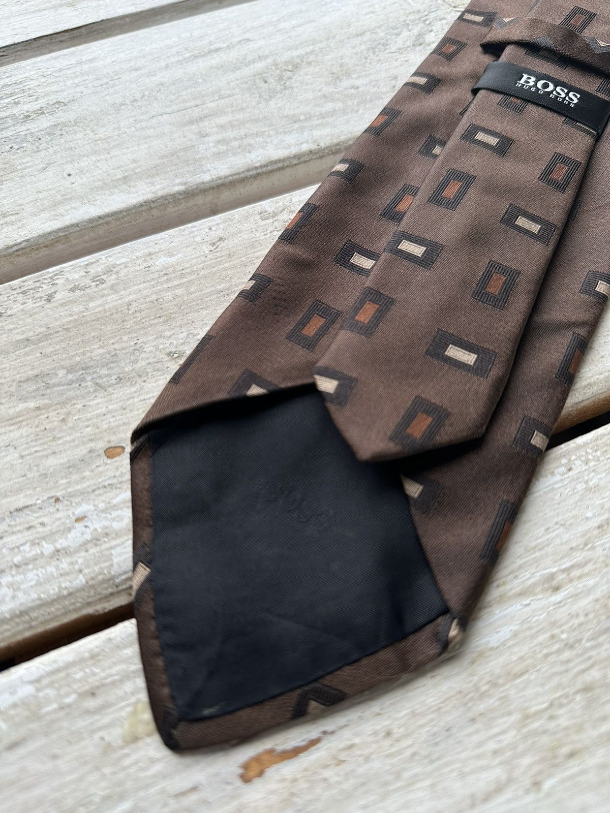 Designer × Hugo Boss 🚨RARE Hugo Boss Tie old money style Burgundy luxury monogram Size ONE SIZE - 2 Thumbnail