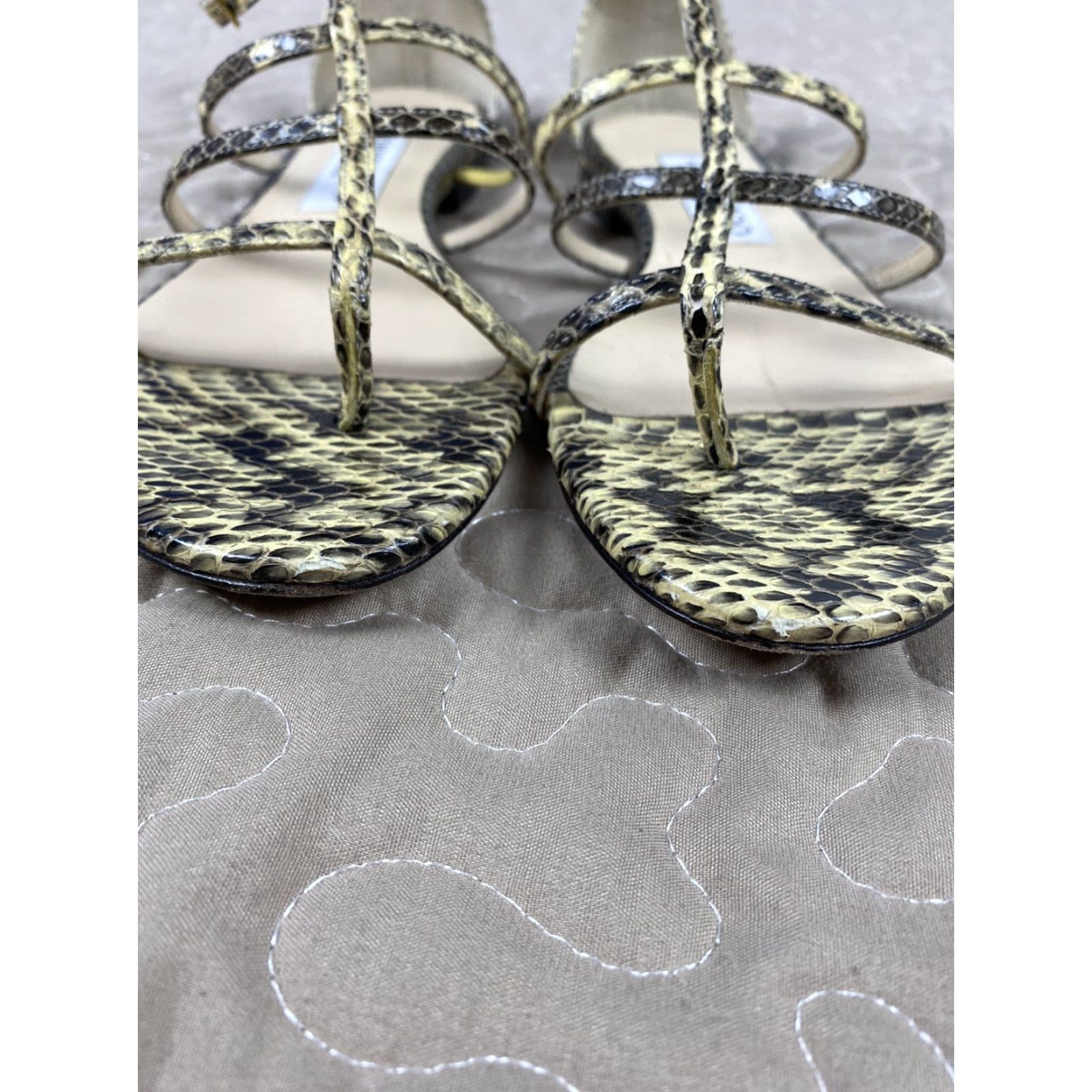 Jimmy Choo VINTAGE Jimmy Choo Snakeskin Elaphe Dory Gladiator Flat Thong Sandals Sz 36 6US EUC Women Gladiator Flat Sandals Snakeskin US 6 Womens Size US 6 / IT 36 - 7 Thumbnail