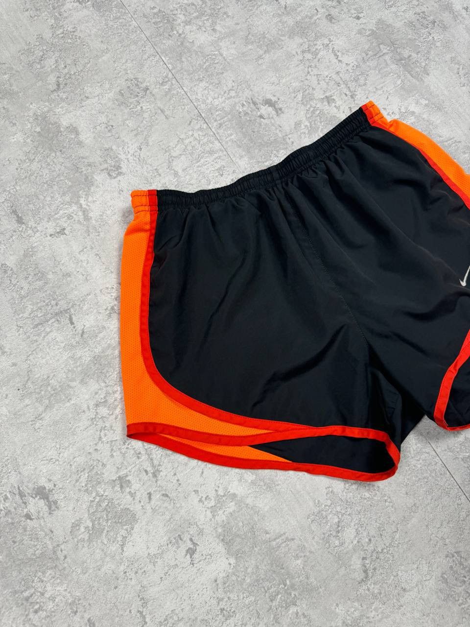 Nike Vintage Nike Running Shorts Size S Size US 30 / EU 46 - 2 Thumbnail