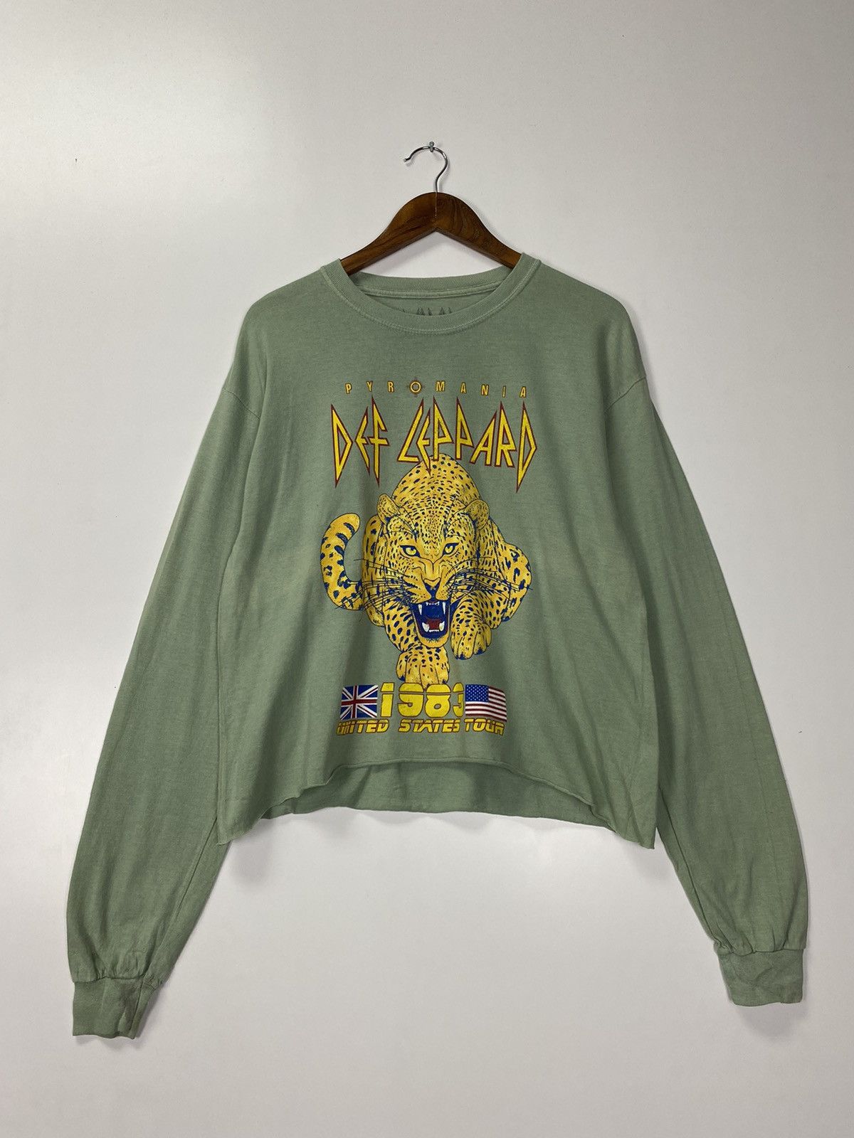 Band Tees × Def Leppard × Vintage Pyromania Def Leppard Rock Band Crop Shirt Size US M / EU 48-50 / 2 - 2 Thumbnail