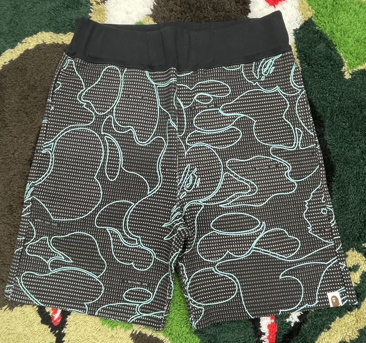 Bape BAPE TEXT CODE CAMO SWEAT SHORTS Size US 30 / EU 46 - 1 Thumbnail