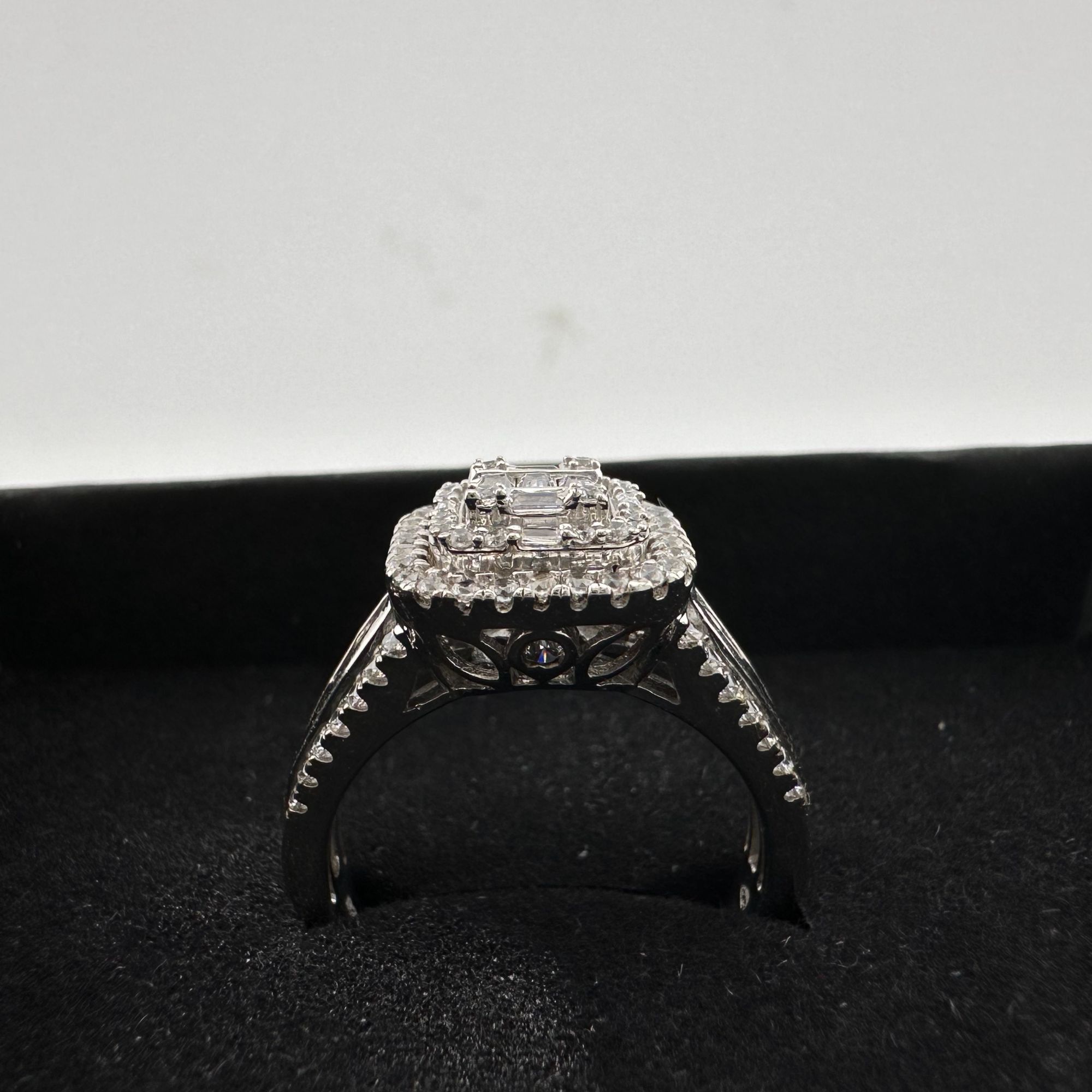 Other Elegant 2 Carat Lab Created White Topaz Ring Size 7 Size ONE SIZE - 14 Thumbnail