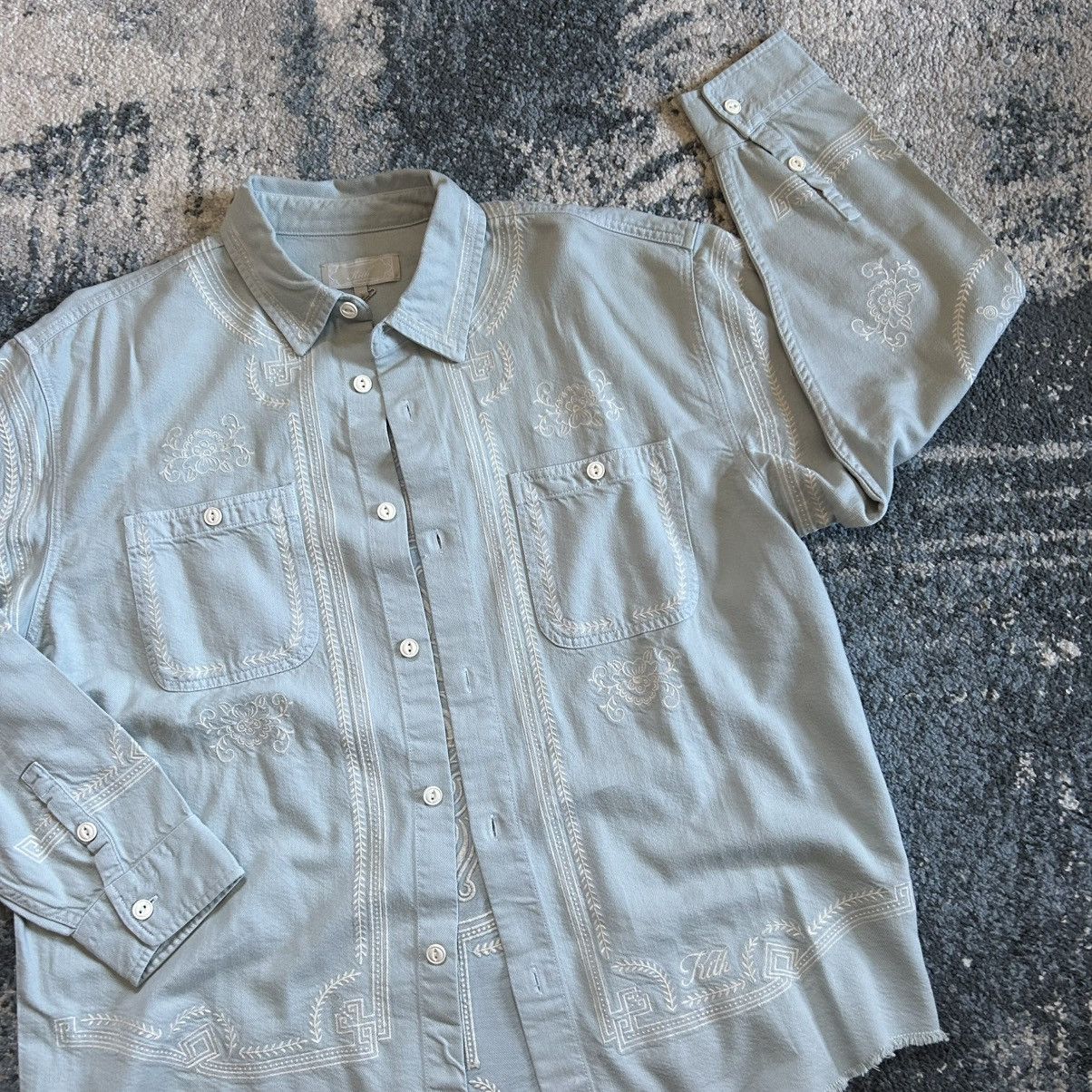 Kith SPRiNG 2024 RAW HEM DENiM APOLLO SHiRT STONE WASH EMBROiDERY Size US M / EU 48-50 / 2 - 9 Thumbnail