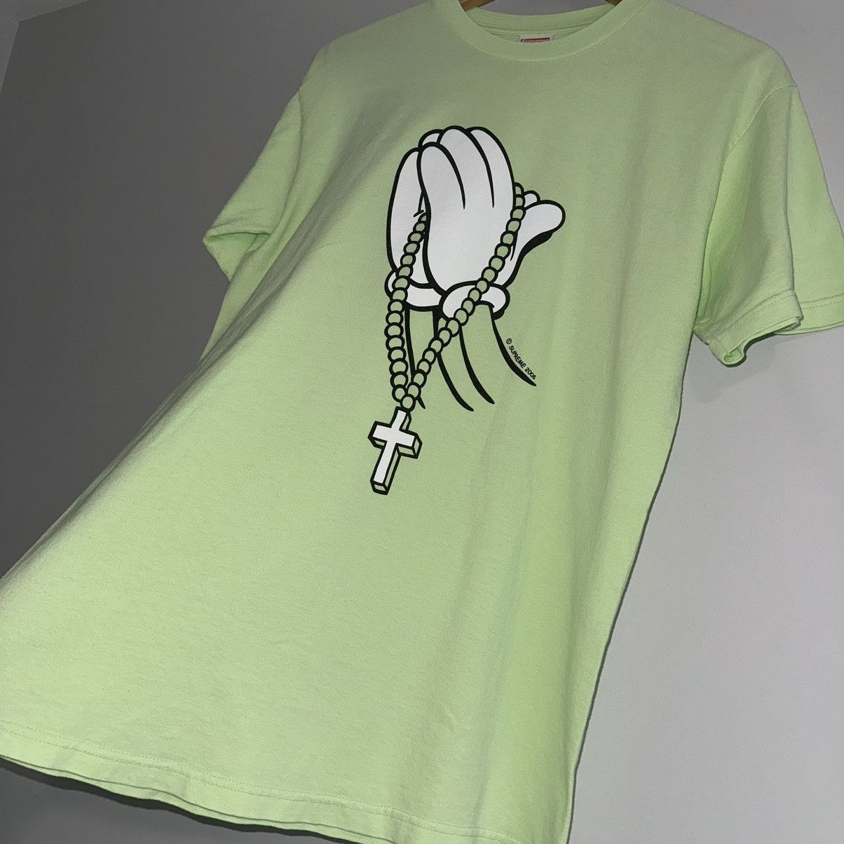 Supreme 2006 Supreme Mickey Prayer Hands Rosary Tee Lime Size US M / EU 48-50 / 2 - 4 Thumbnail