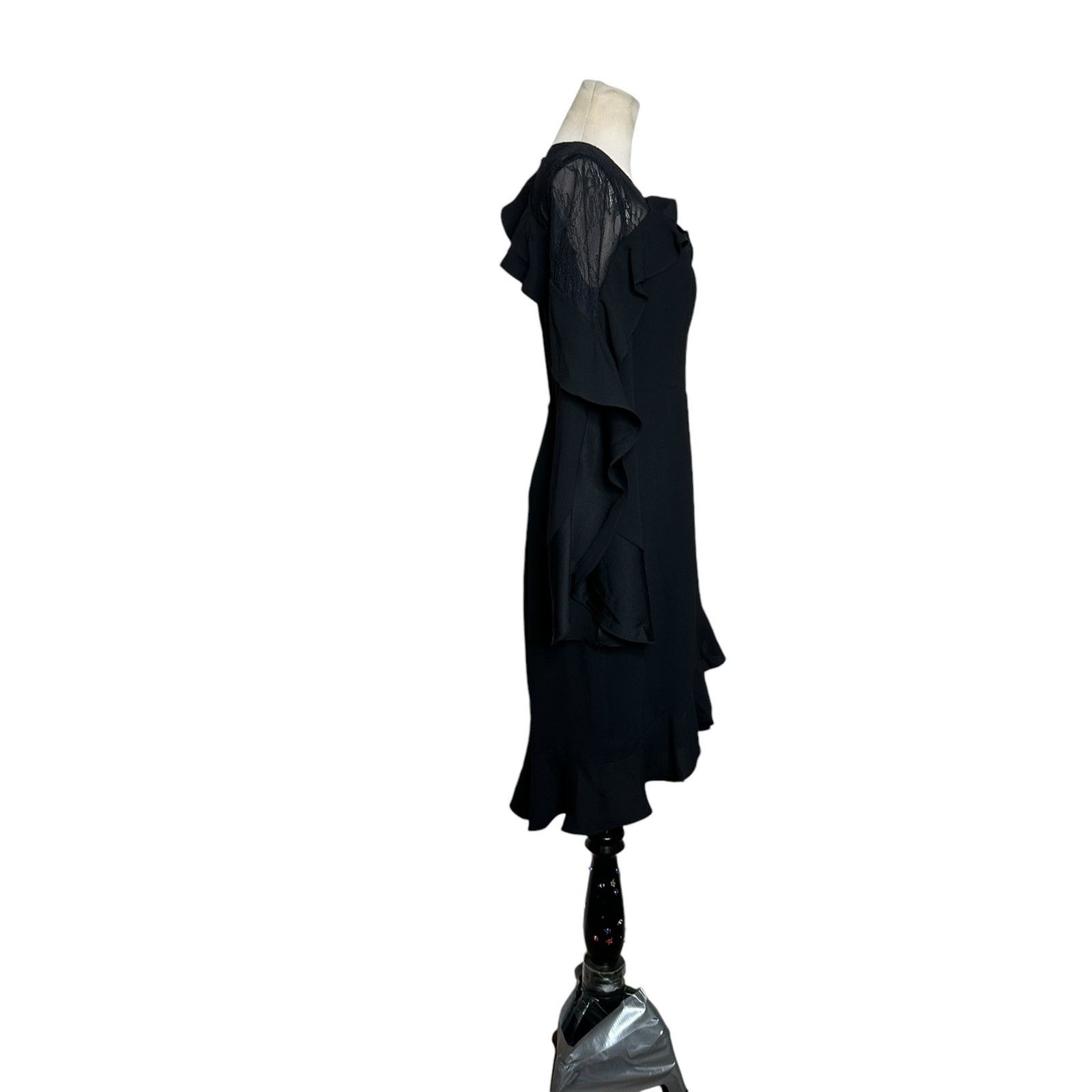 Bcbgmaxazria BCBGMAXAZRIA open back lace detail party dress size 4 Size S / US 4 / IT 40 - 6 Thumbnail