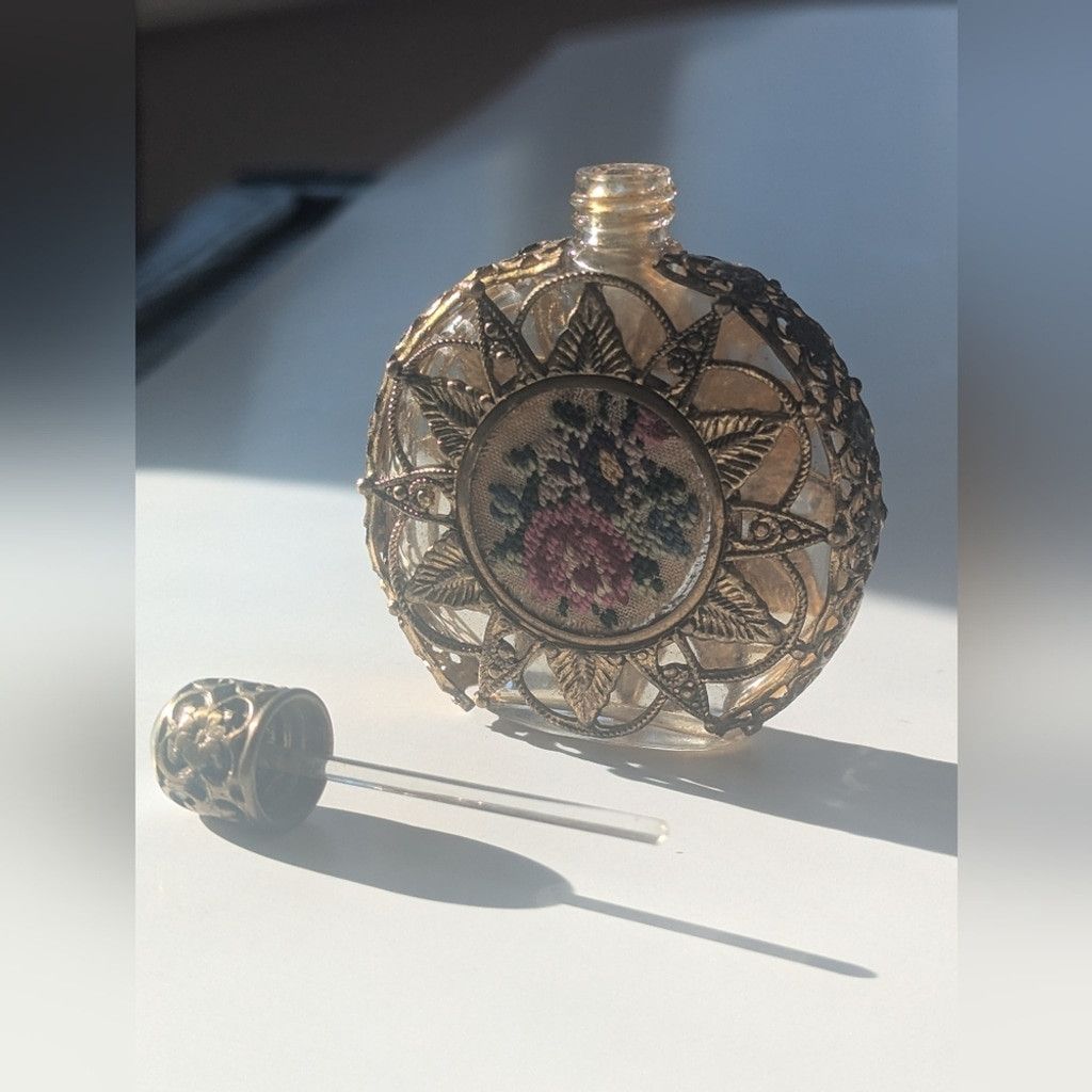 Other Vintage Austrian Brass Filigree Perfume Bottle Needle Point Size ONE SIZE - 7 Thumbnail