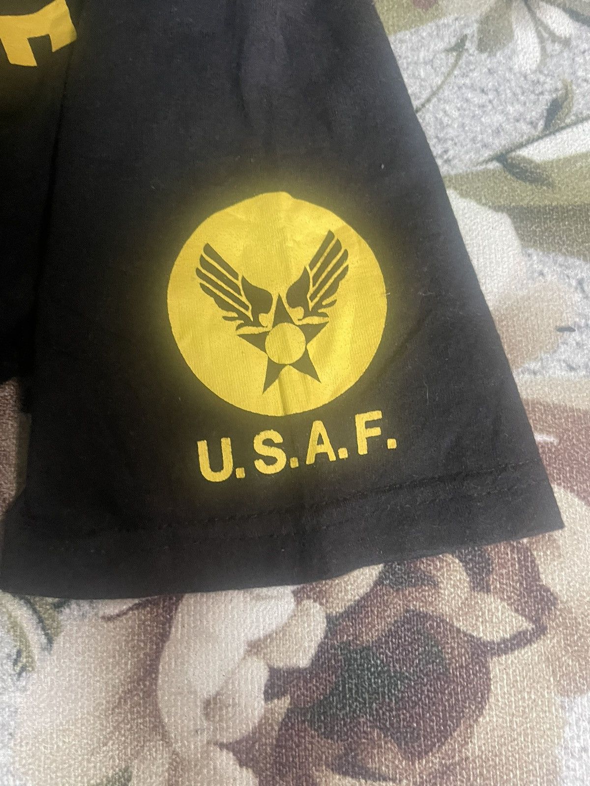 Japanese Brand USAAF California Flyers Beaumere Tshirt Army Size US L / EU 52-54 / 3 - 4 Thumbnail