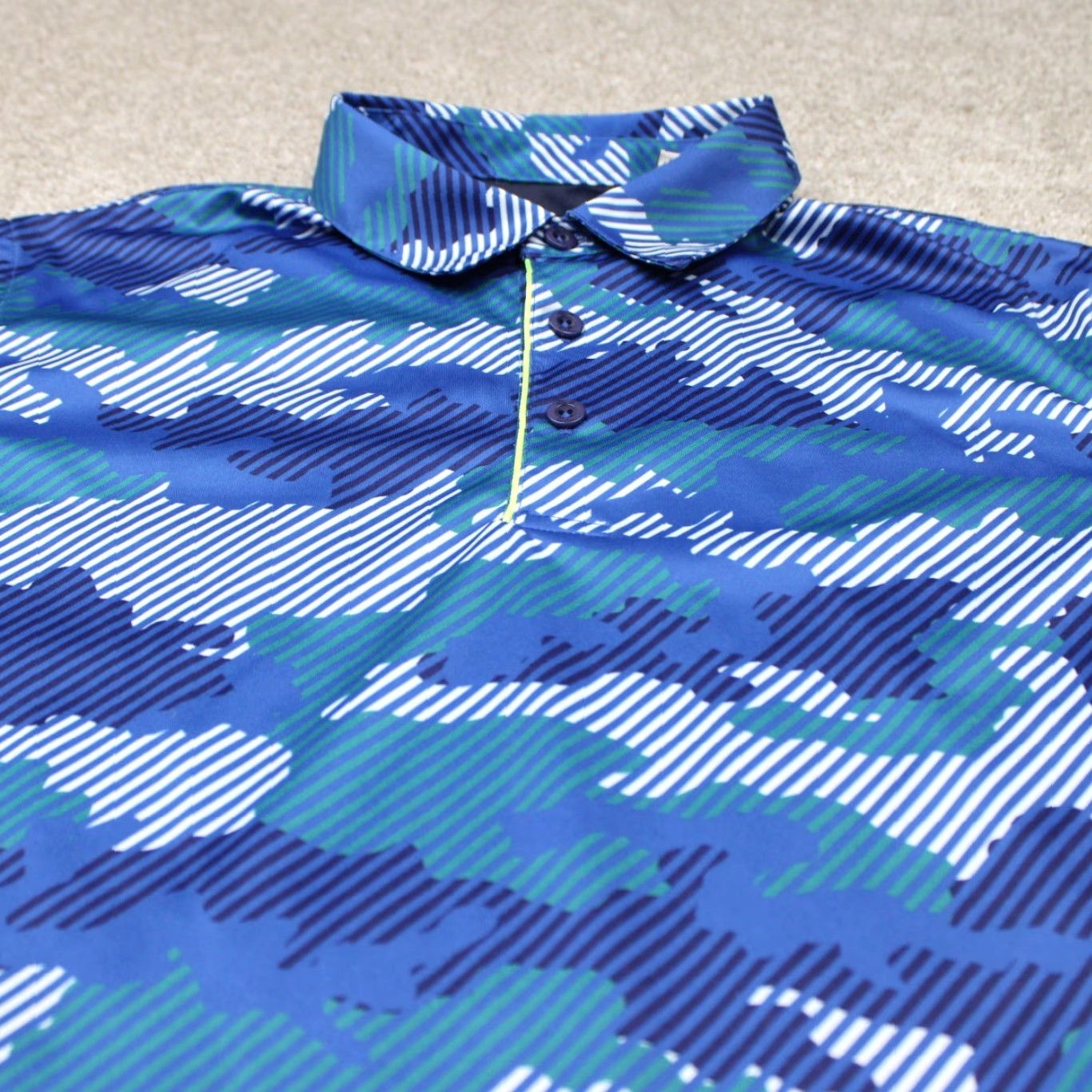 Robert Graham Robert Graham Polo Shirt Men Medium Blue Camouflage Classic Fit Polo Shirt Mens Blue Camouflage 90s? Size US M / EU 48-50 / 2 - 7 Thumbnail