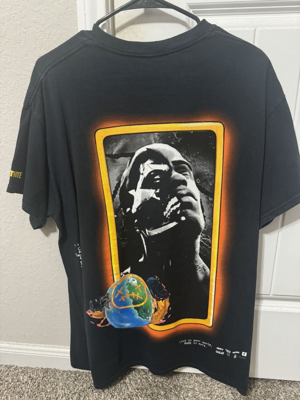Travis Scott Travis Scott Astro Portrait T-shirt Size US M / EU 48-50 / 2 - 2 Thumbnail