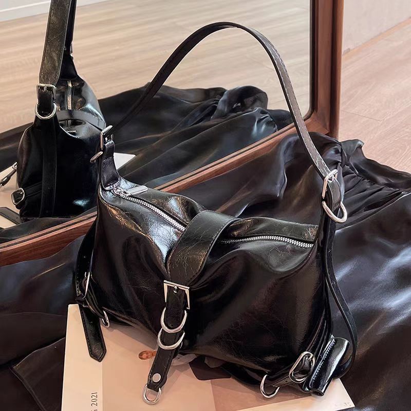 Vintage Winter Universal Lazy Style Single Shoulder Crossbody Bag in Black, Women's