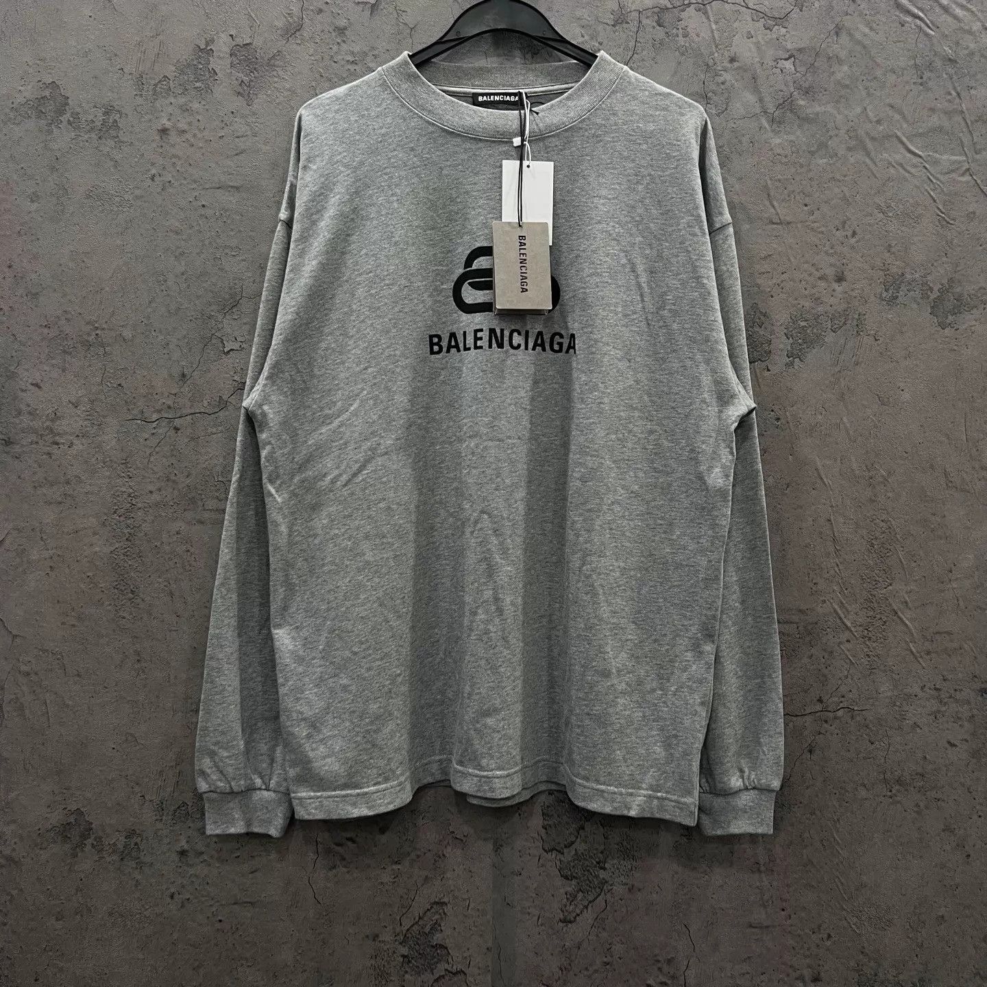 Balenciaga Balenciaga Padlock Longsleeve OS XS New Size US XS / EU 42 / 0 - 1 Thumbnail