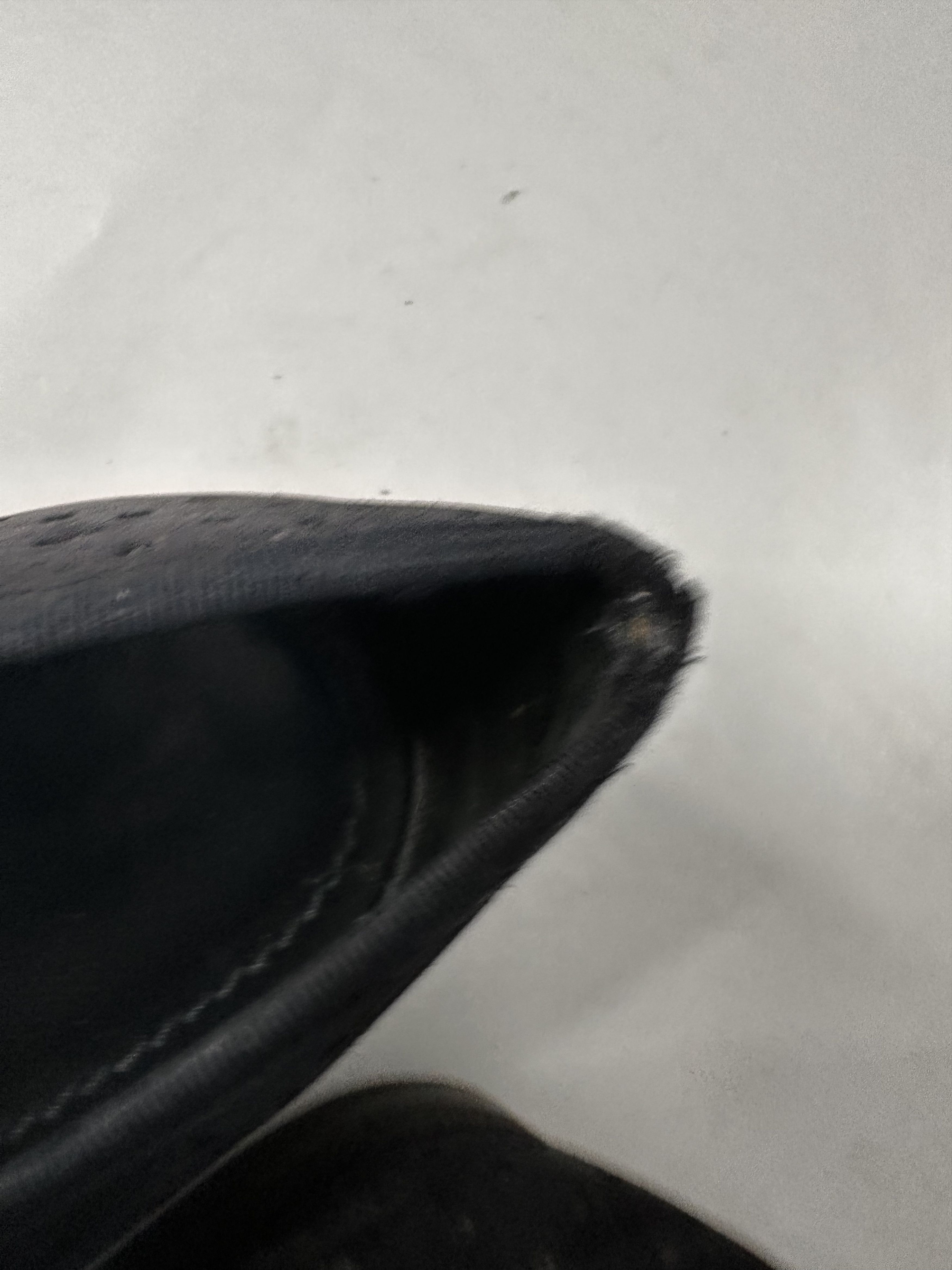 Louis Vuitton Louis Vuitton Montaigne Black Velvet Logo Loafer Size 8.5Uk. Size US 8.5 / EU 41-42 - 10 Thumbnail