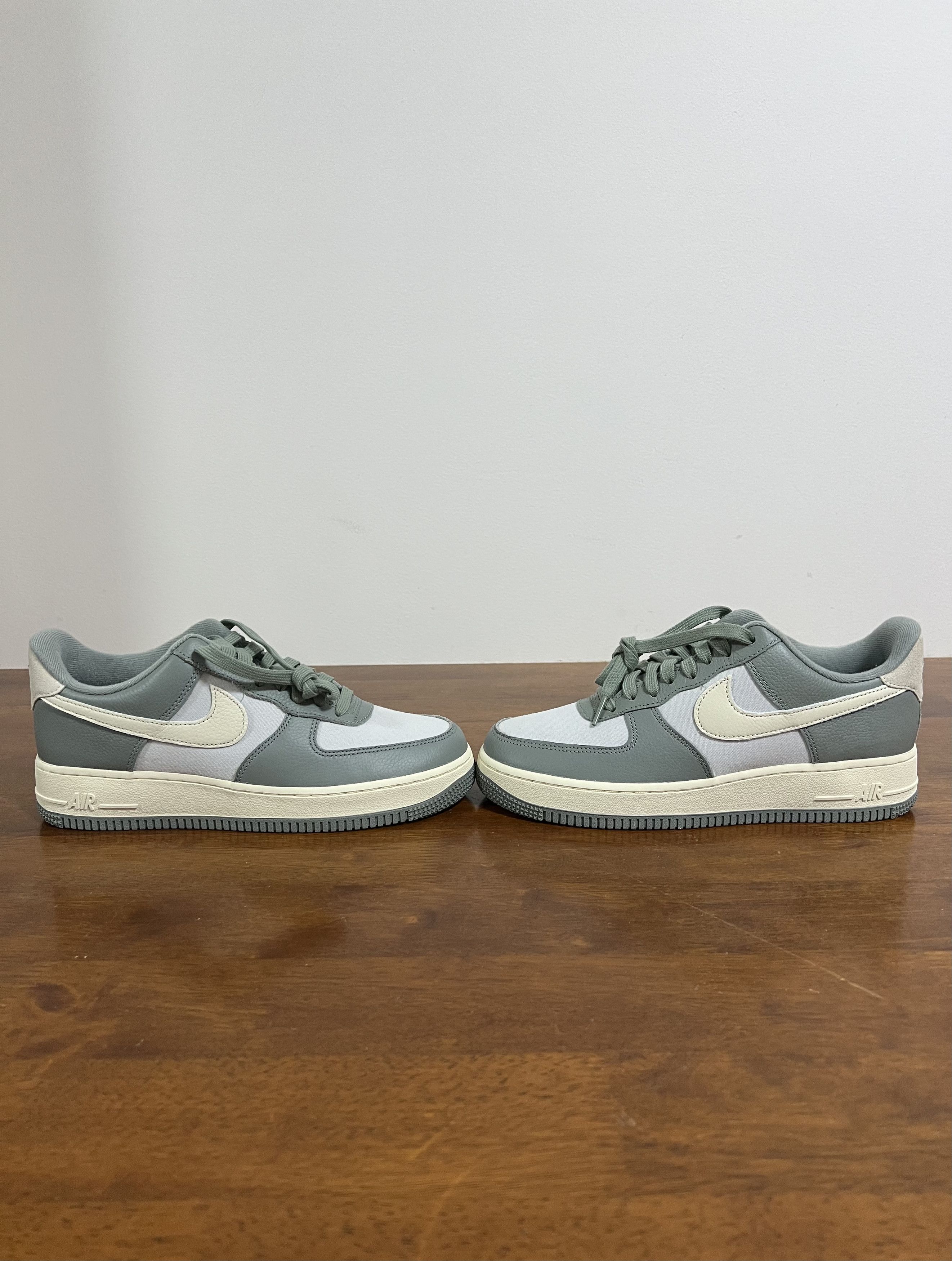 Nike 💚 2023 Nike Air Force 1 '07 LX Mica Green/Coconut Milk NEW Size US 8 / EU 41 - 8 Thumbnail