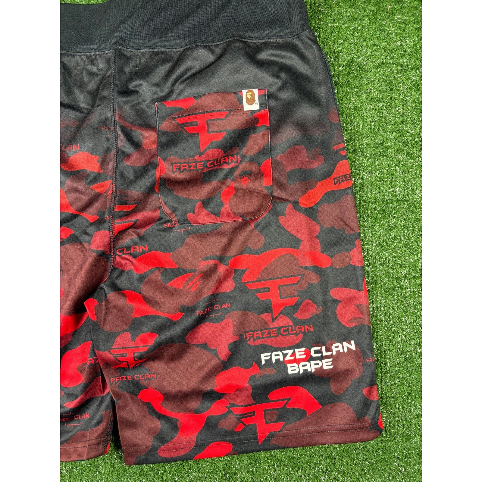 Bape Bape X Faze Clan Red Camo Game Shorts Size XL Size US 36 / EU 52 - 5 Thumbnail