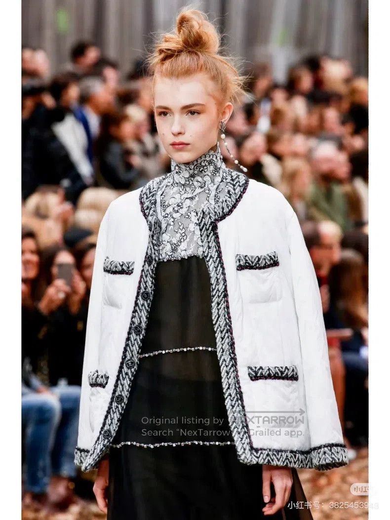 Chanel Chanel Forest Series Popular White Cotton Clothes coat Size XS / US 0-2 / IT 36-38 - 6 Thumbnail