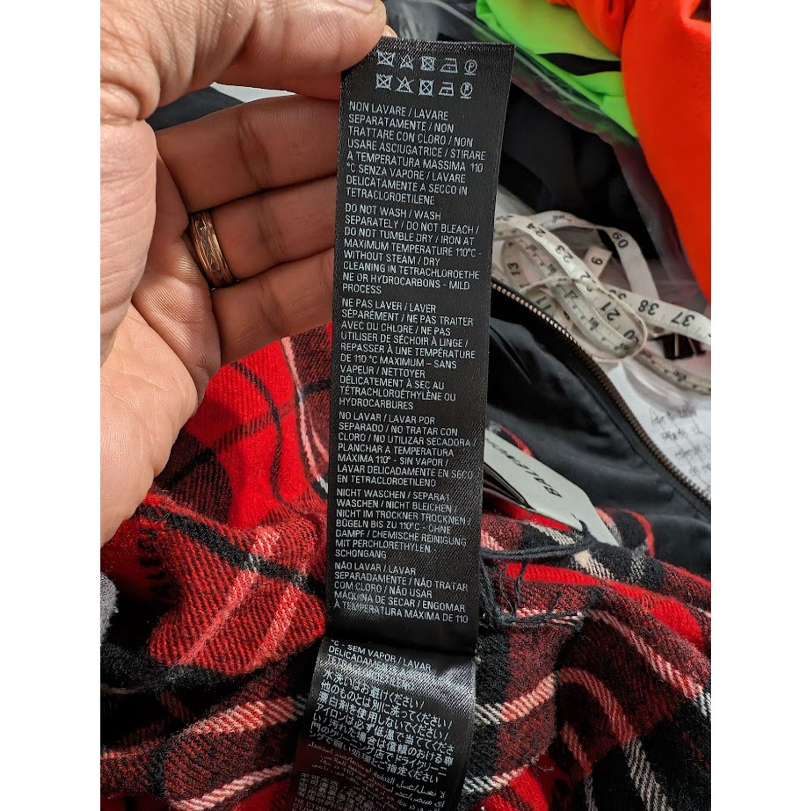 Balenciaga o1rshd1 Paris Jacket in Black Size US S / EU 44-46 / 1 - 20 Thumbnail