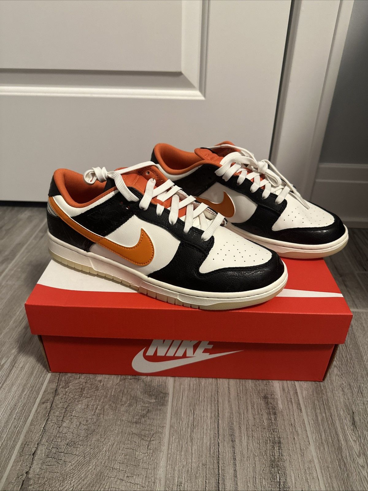 Nike Nike Dunk Low Halloween Size US 10 / EU 43 - 1 Thumbnail