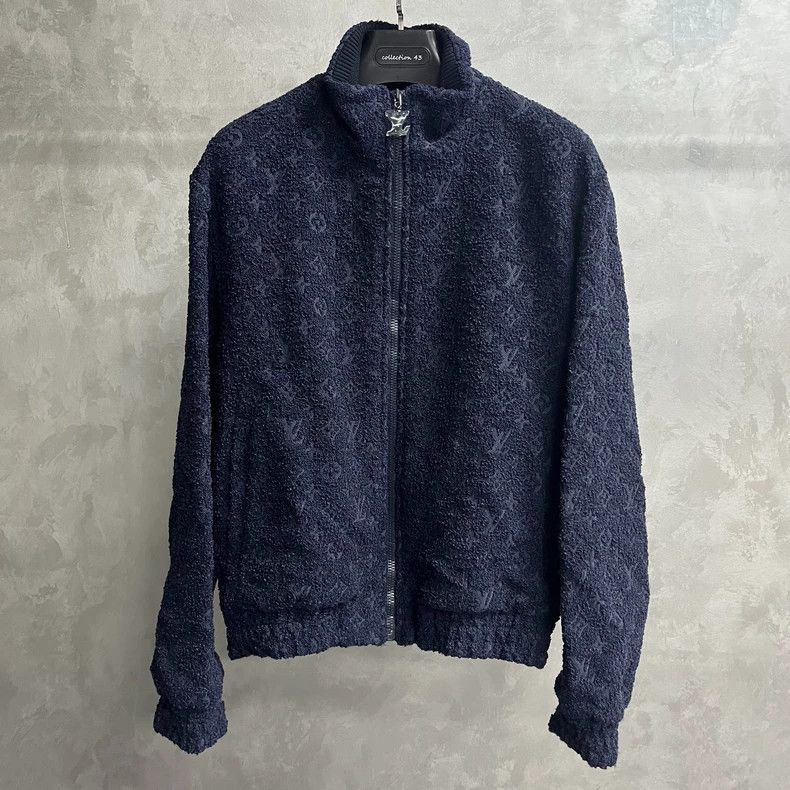 Louis Vuitton LOUIS VUITTON Navy Blue Graphic Printed Zip High Neck Casua Size US M / EU 48-50 / 2 - 1 Thumbnail