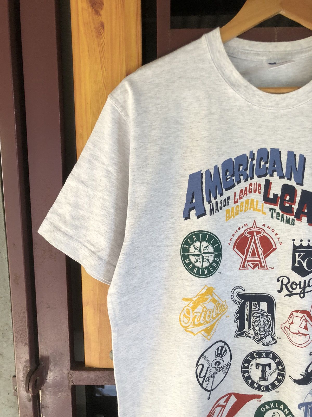 MLB 🔥Vintage Y2K🔥OVP American League MLB Teams Tshirt Size US L / EU 52-54 / 3 - 3 Thumbnail